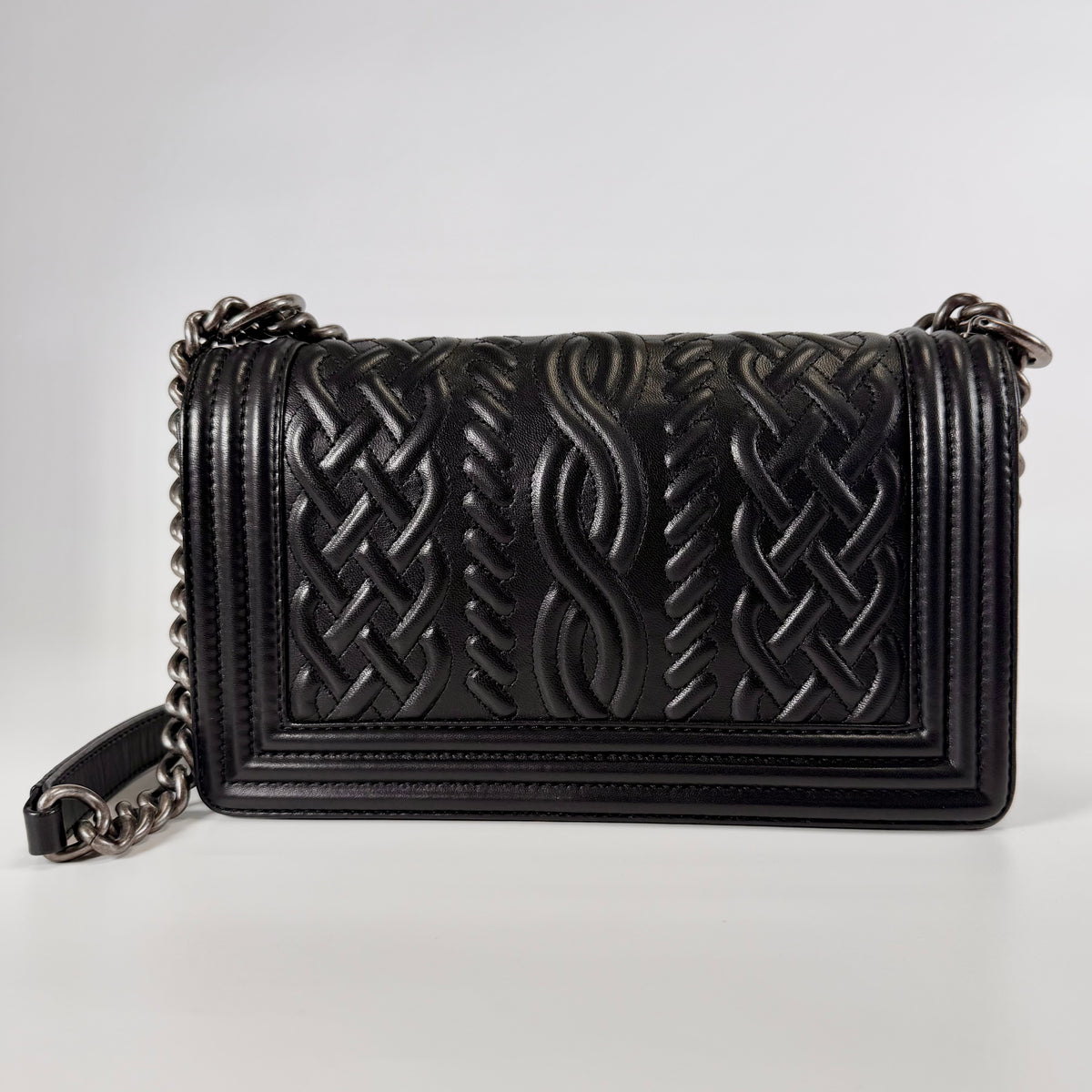 2608 secondhand CHANEL Boy 25 lambskin Chain Shoulder Bag black gun metallic metal fittings 18199525 18 A67086