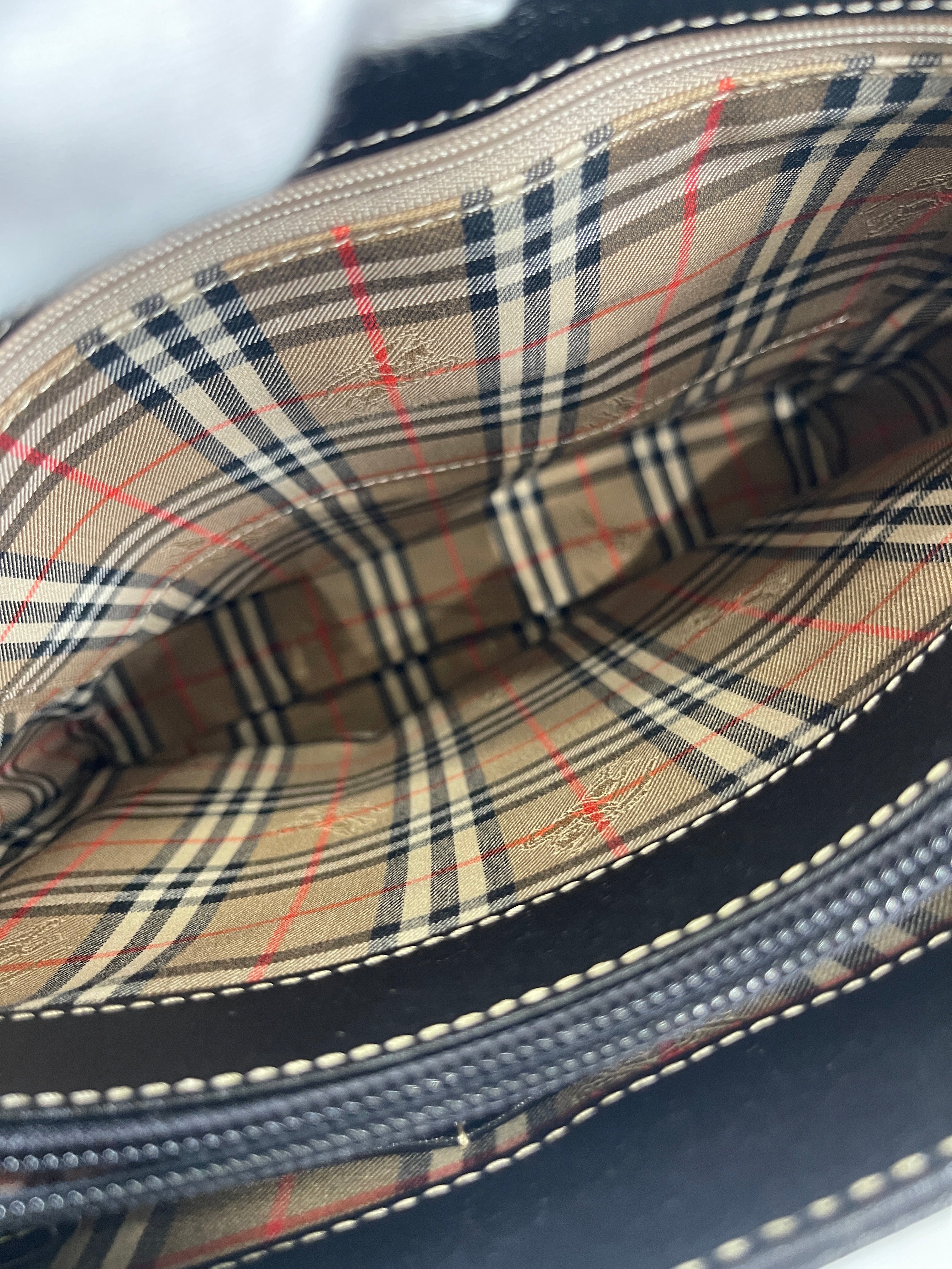 2605 secondhand BURBERRY Shoulder bag