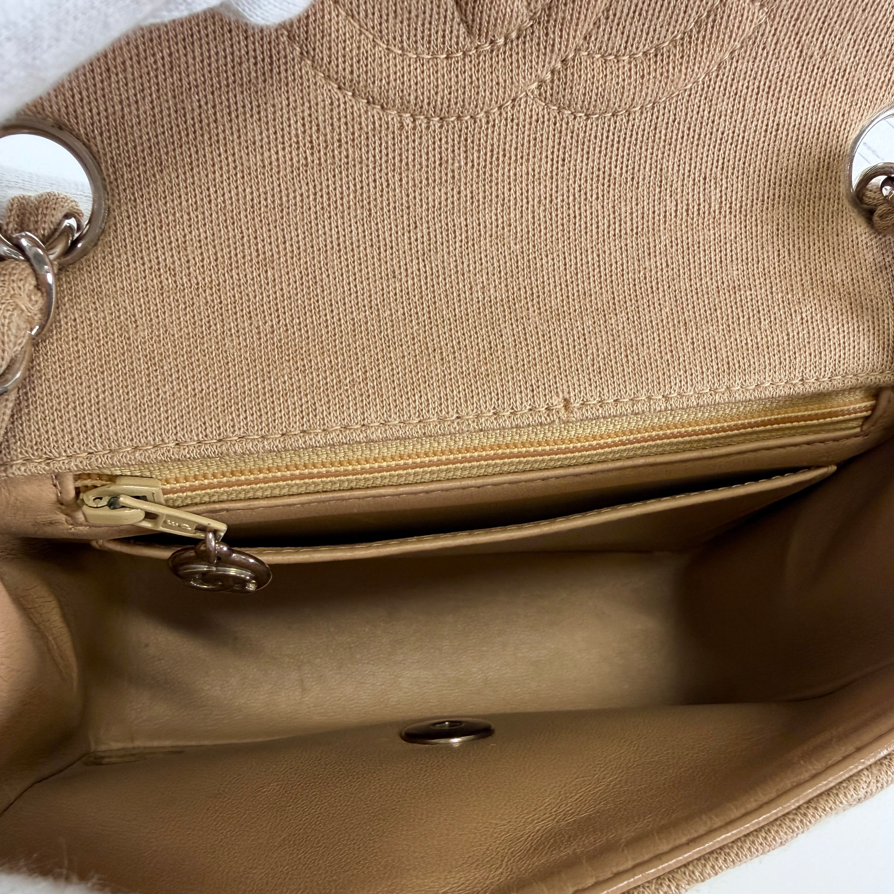 2607 secondhand CHANEL mini Matelasse Chain Shoulder Bag