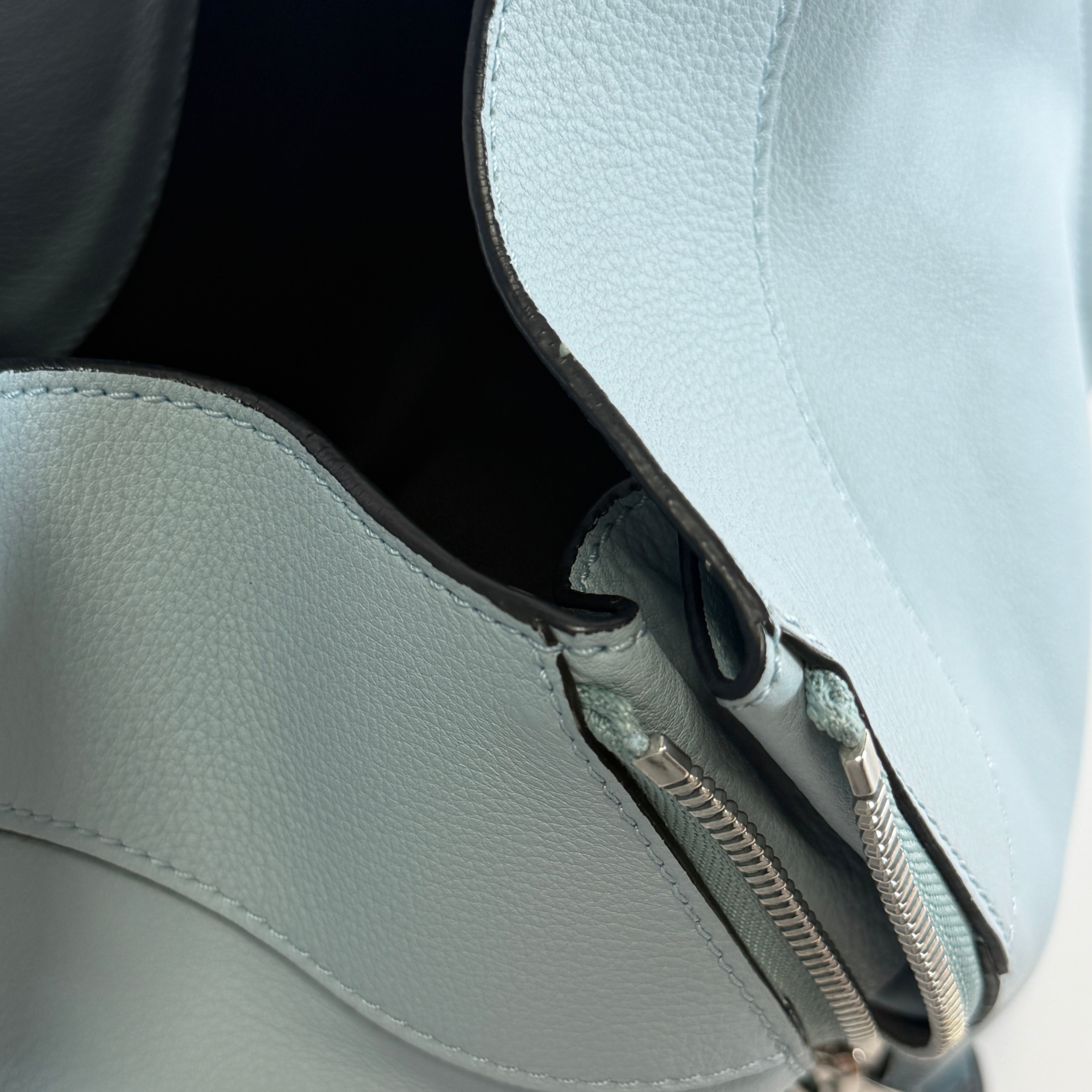 2604 secondhand LOEWE bag hammock Small Light blue / rain leather