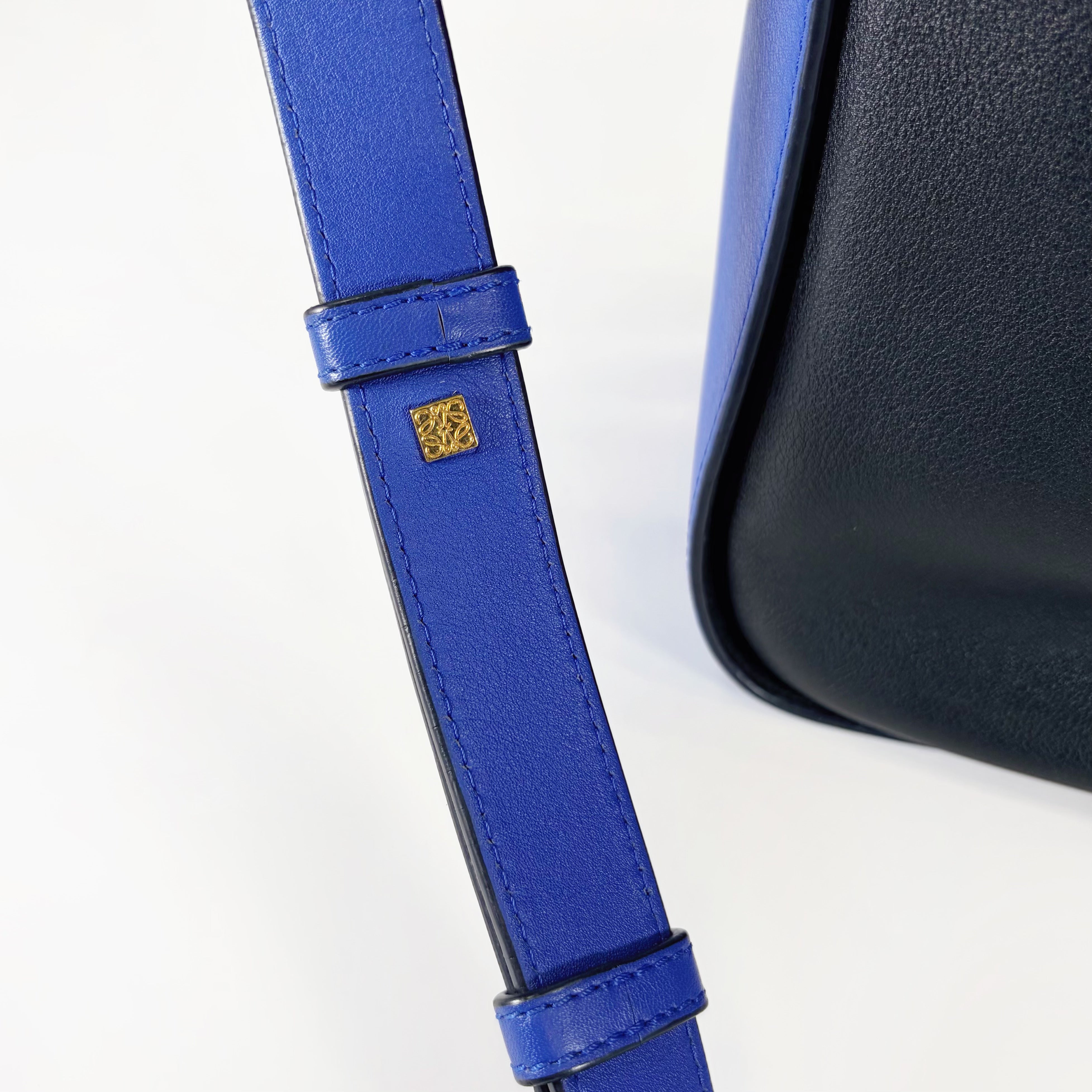 2604 secondhand LOEWE 2WAY hammock black × blue