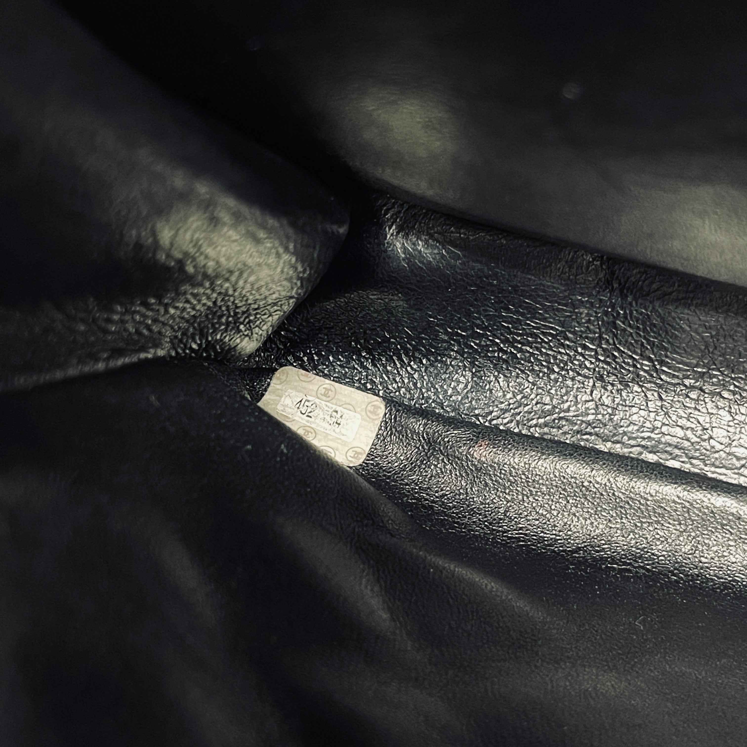 2604 secondhand CHANEL leather Shoulder bag