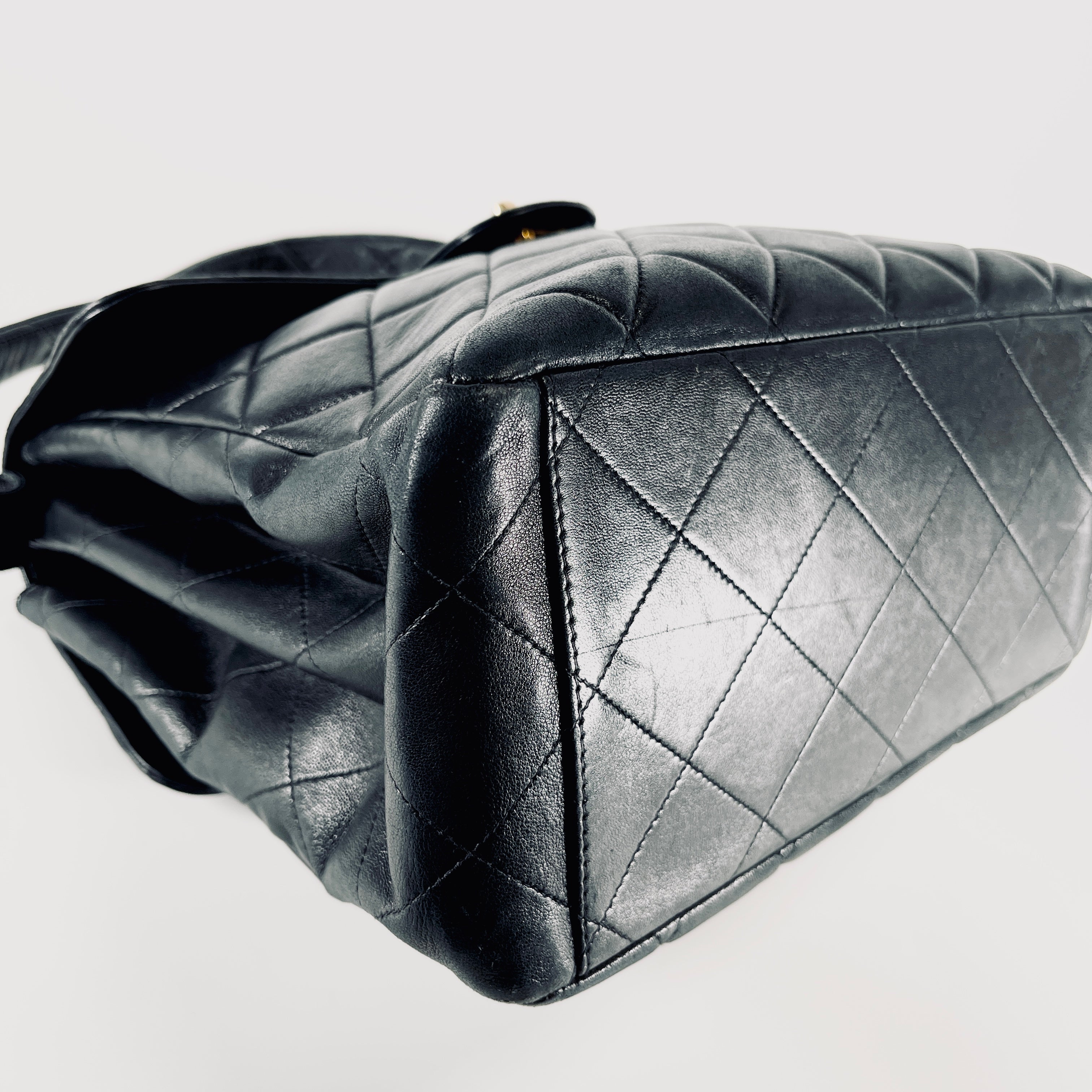 2604 secondhand CHANEL leather Shoulder bag
