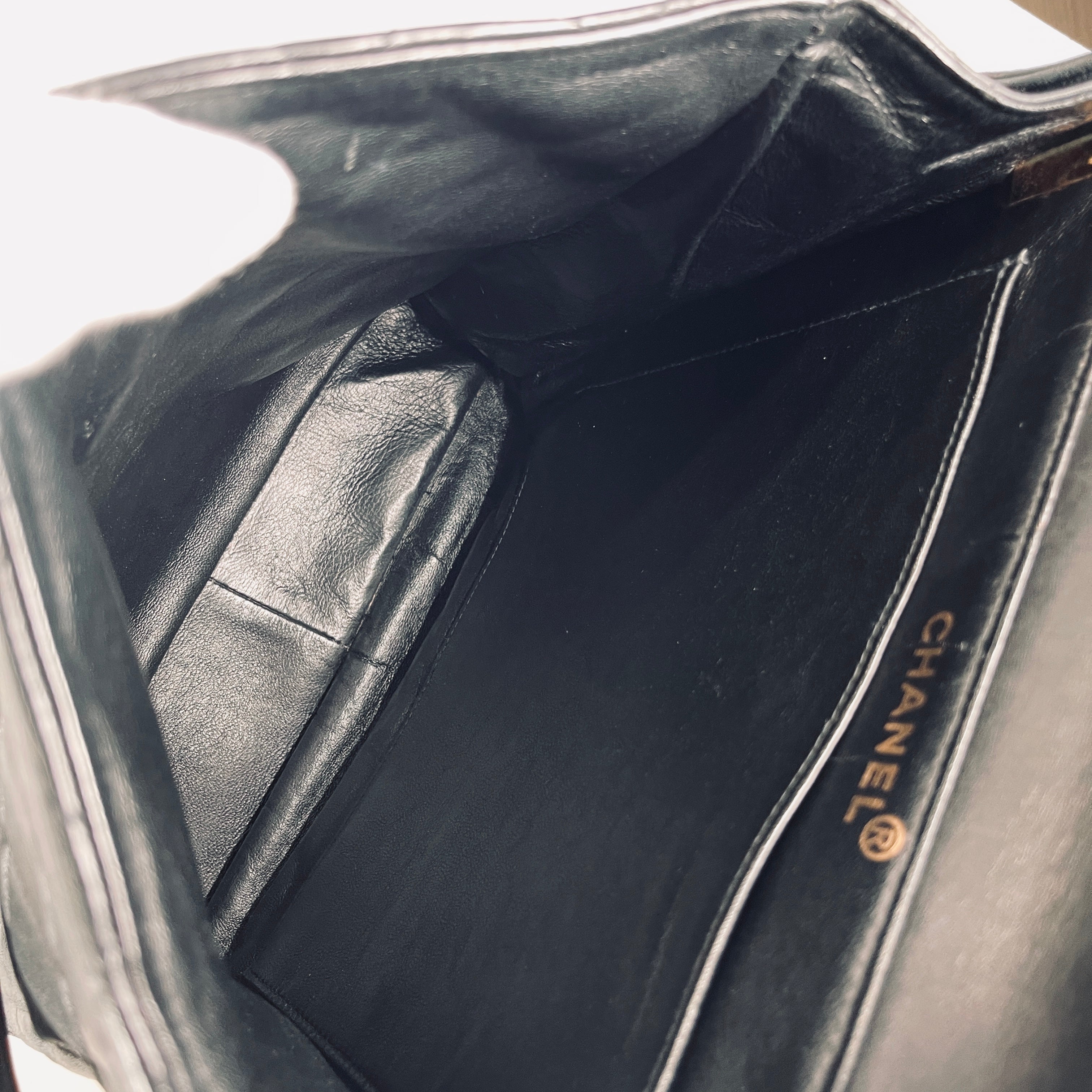 2604 secondhand CHANEL leather Shoulder bag