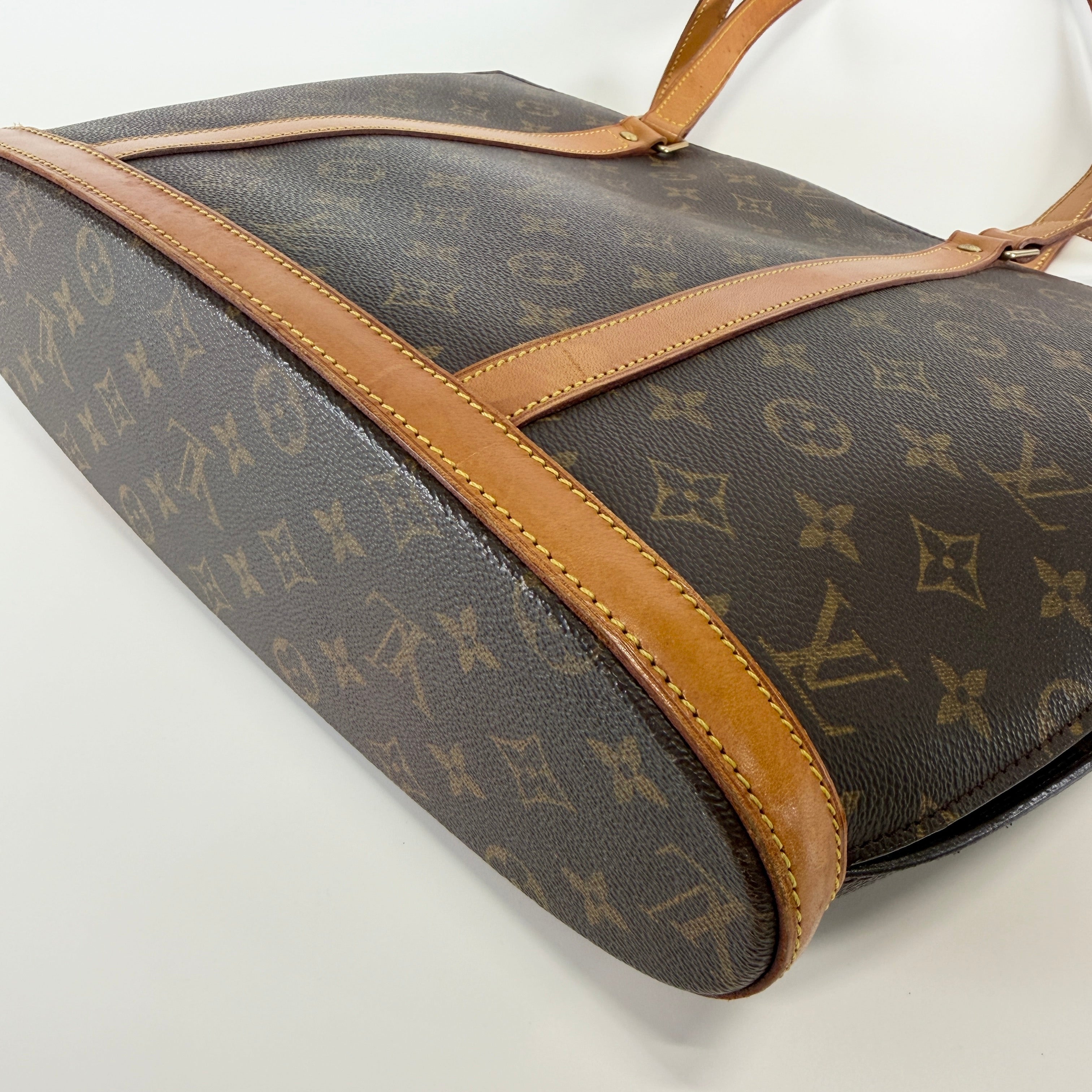 2605 secondhand LV Monogram Babylon