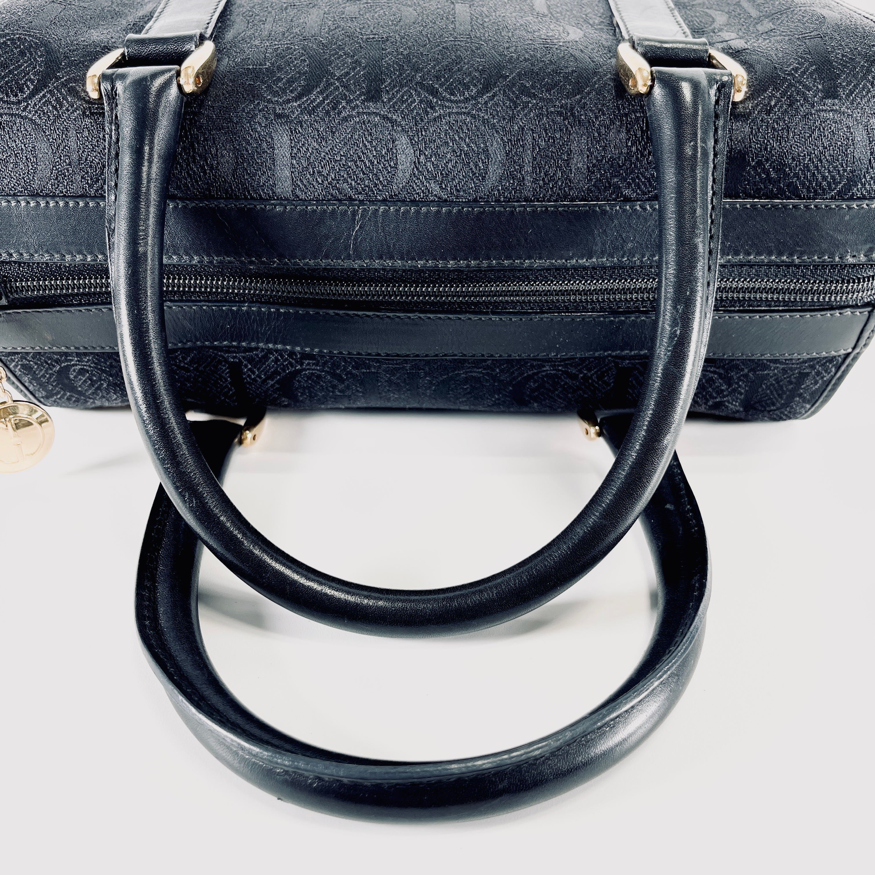 2605 secondhand GUCCI Boston bag