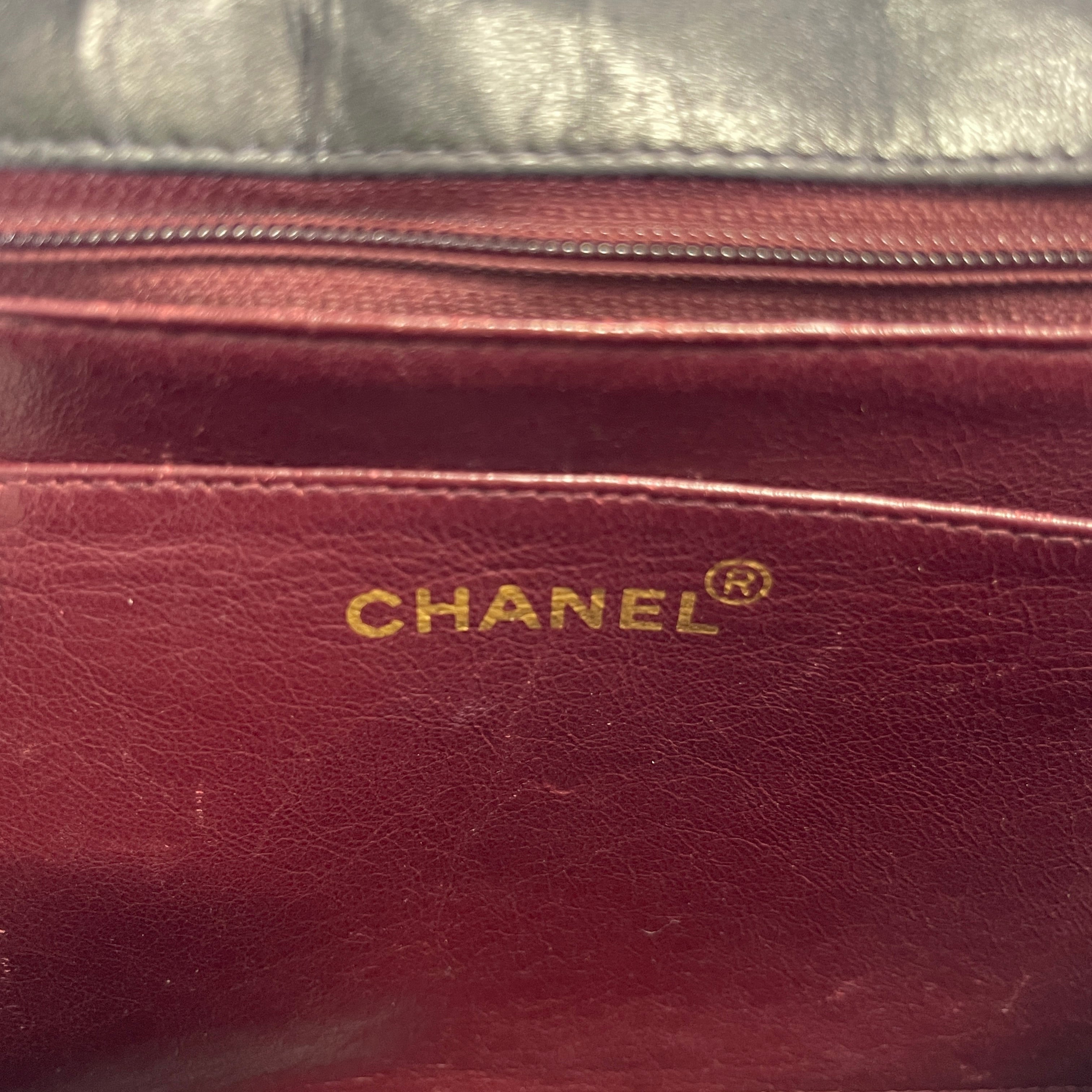2605 secondhand CHANEL V stitch Shoulder bag