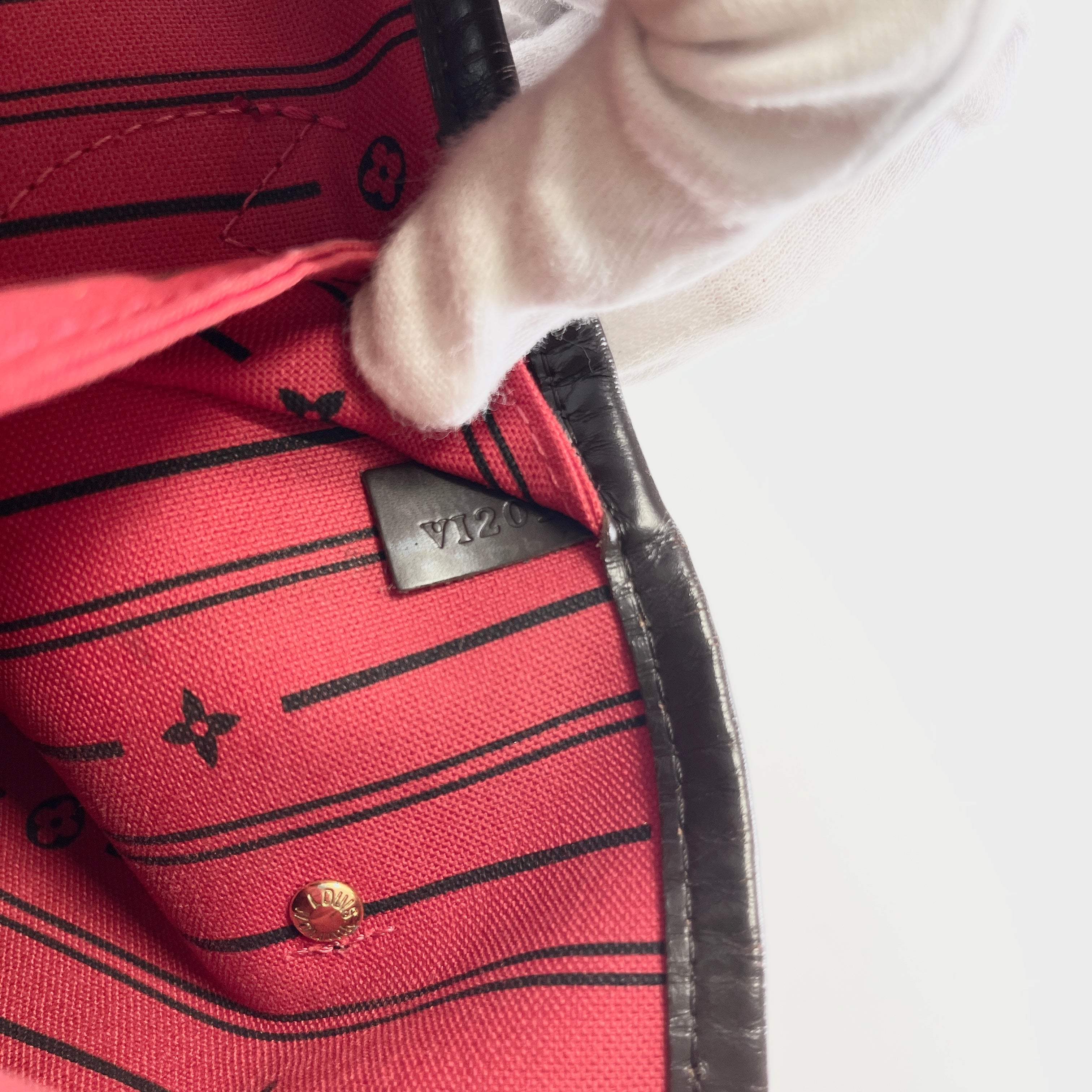 2605 secondhand LV Neverfull