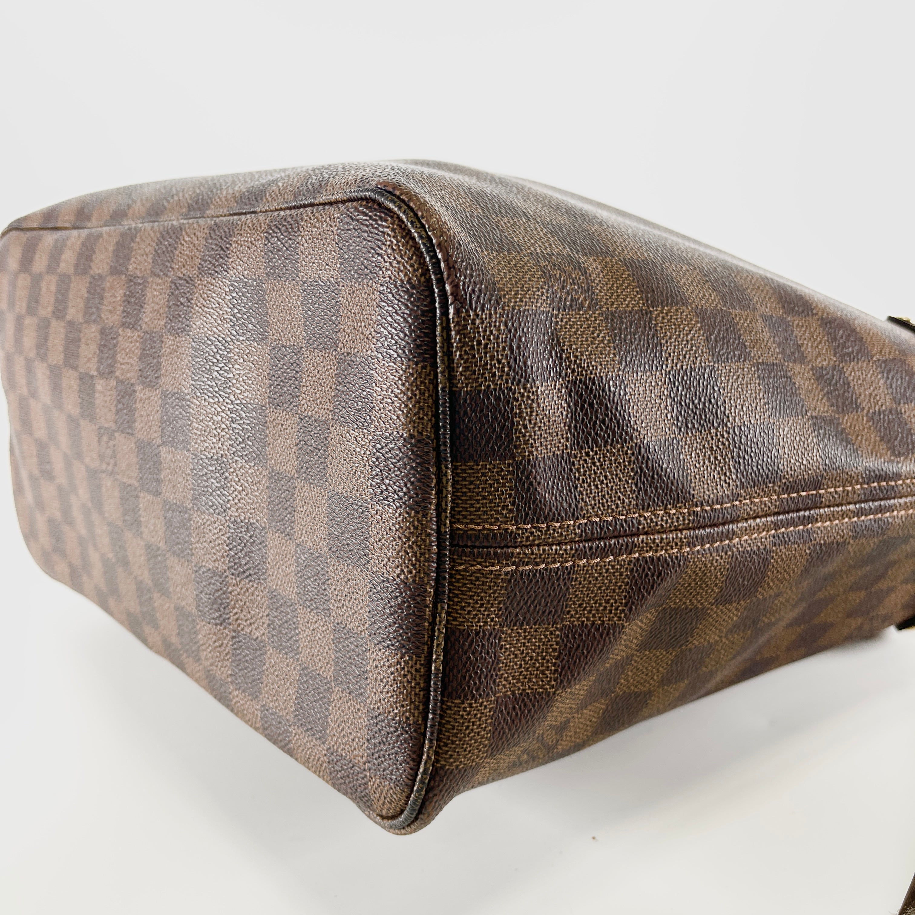 2605 secondhand LV Neverfull