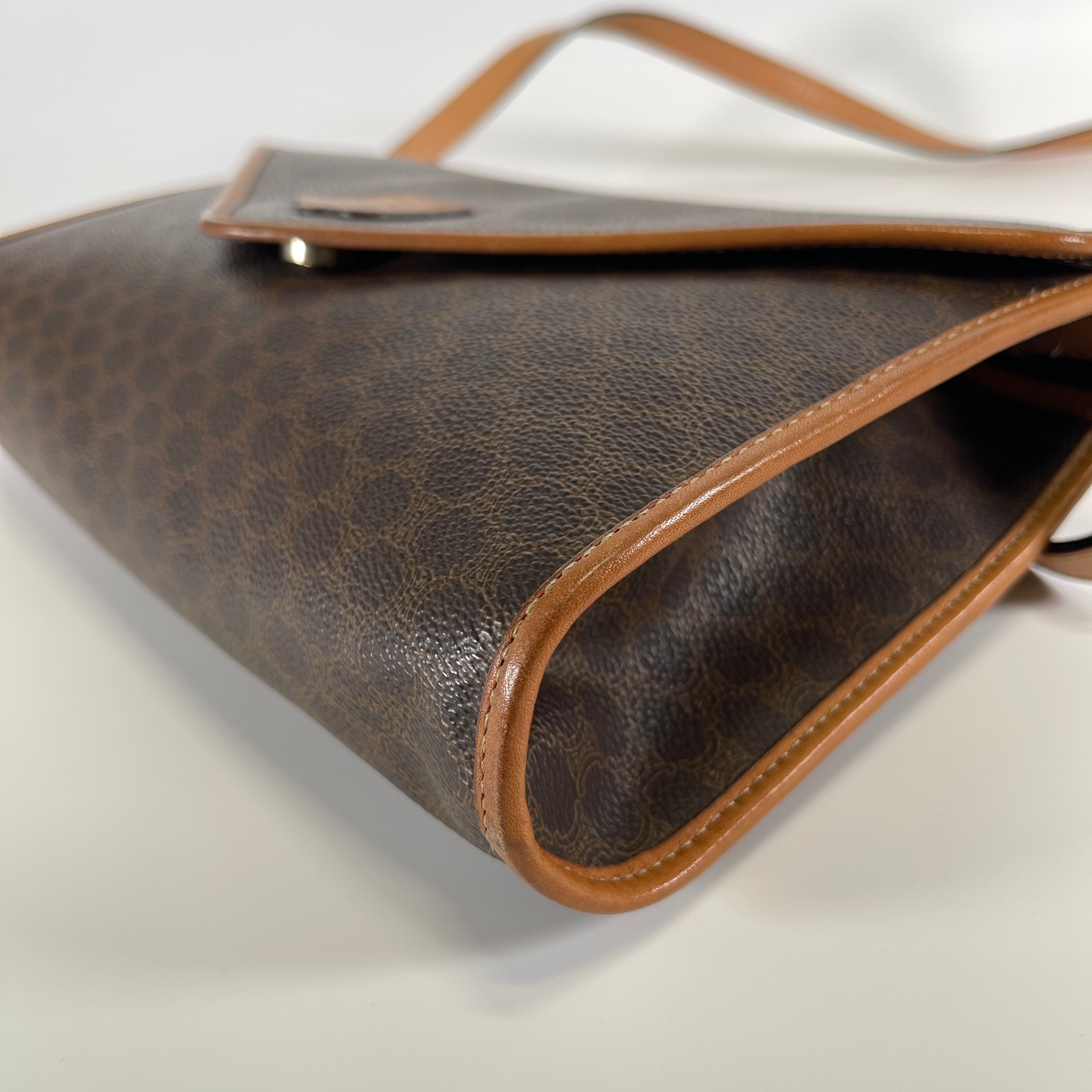 2605 secondhand CELINE Macadam Shoulder bag