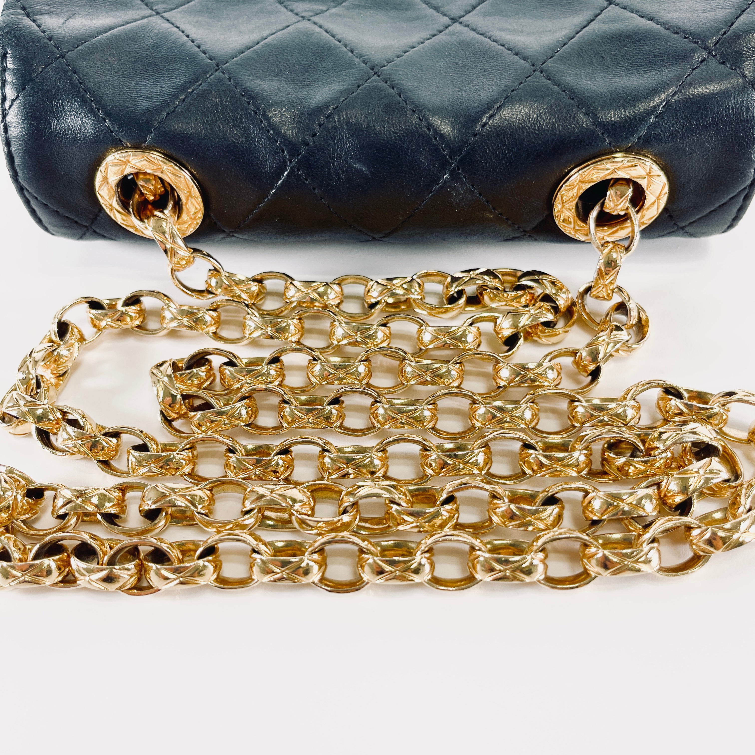 CHANEL Vintage Lambskin Matelasse Rope Chain Shoulder Bag