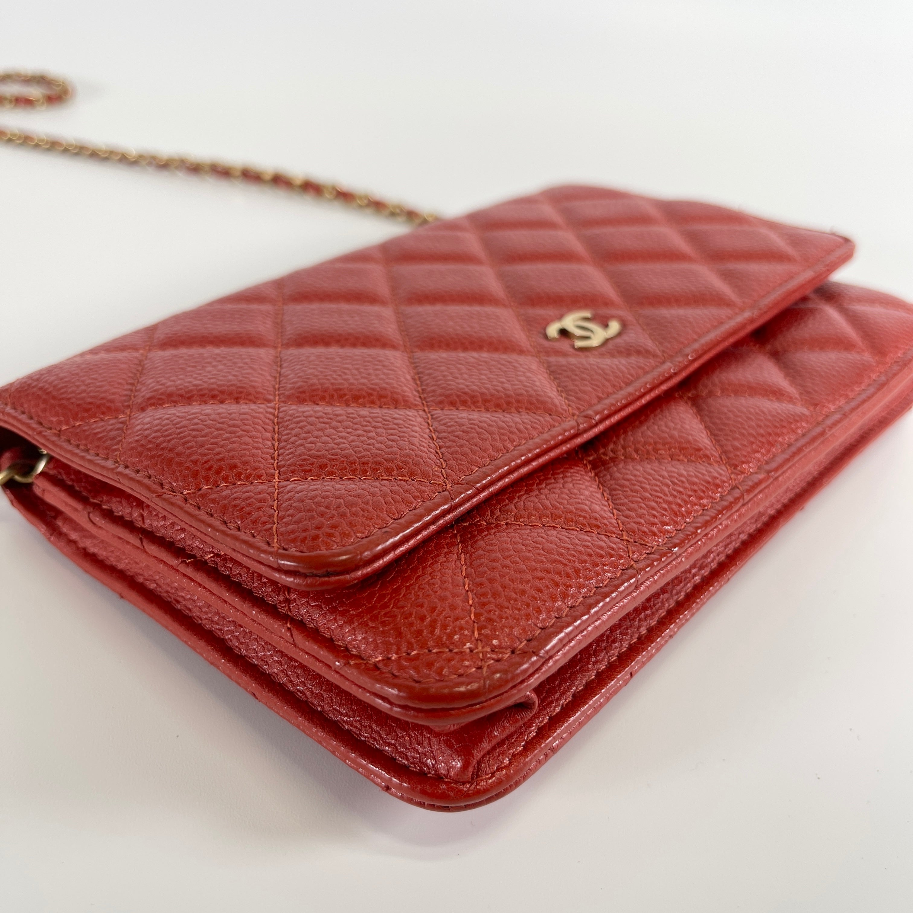 2605 secondhand CHANEL Chain Wallet caviar Red