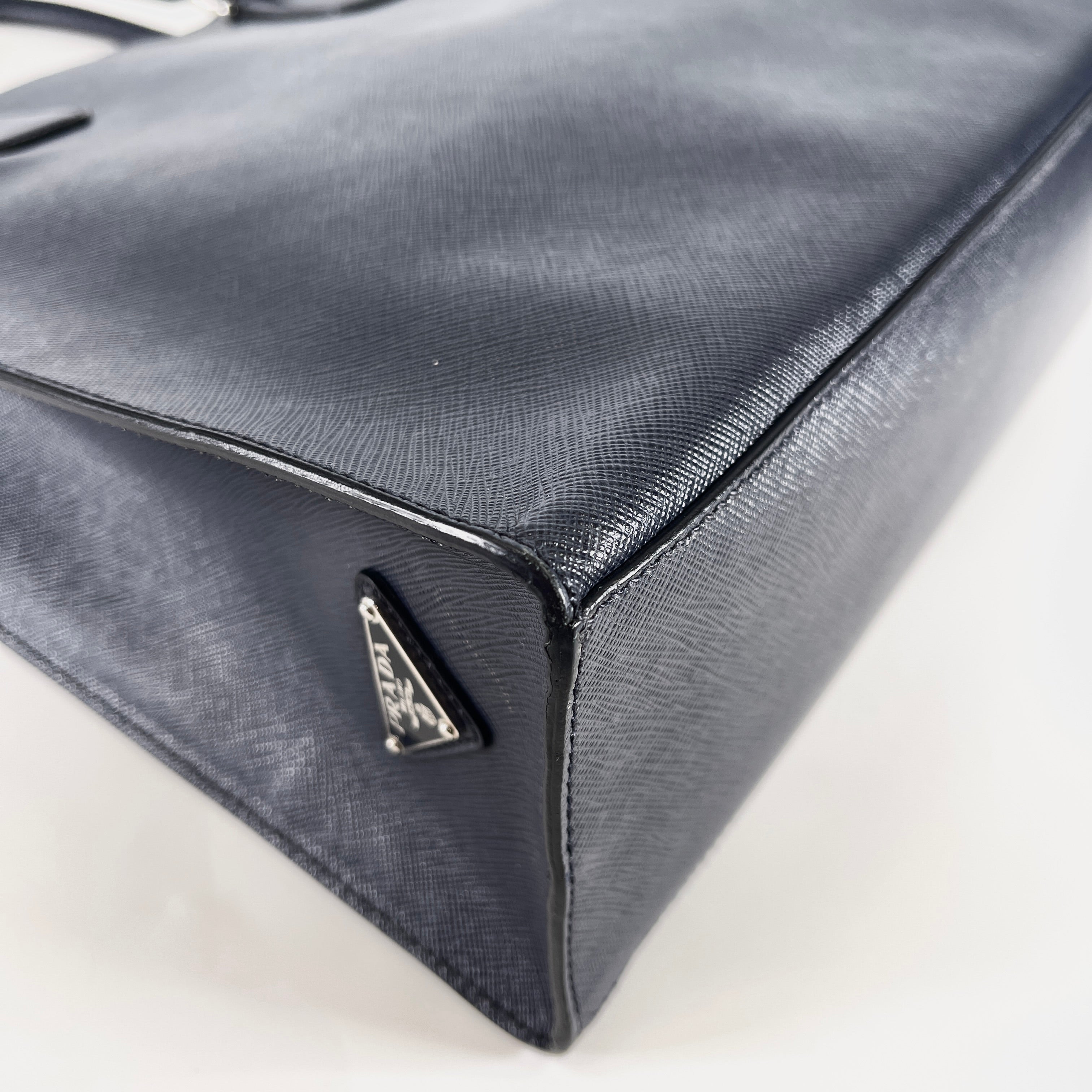 2604 secondhand PRADA Saffiano 2way bag
