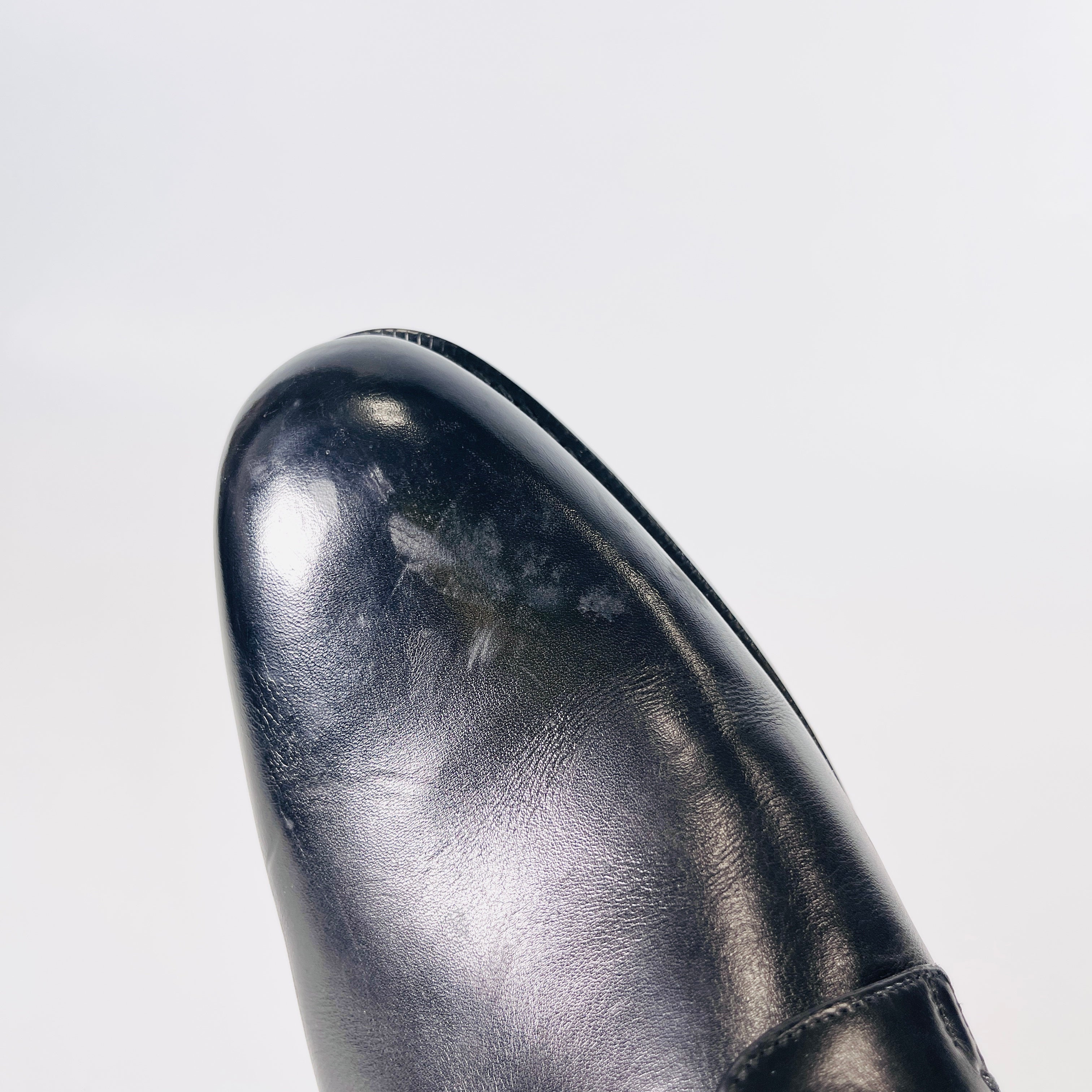 2602 secondhand CD leather shoes / Loafers
