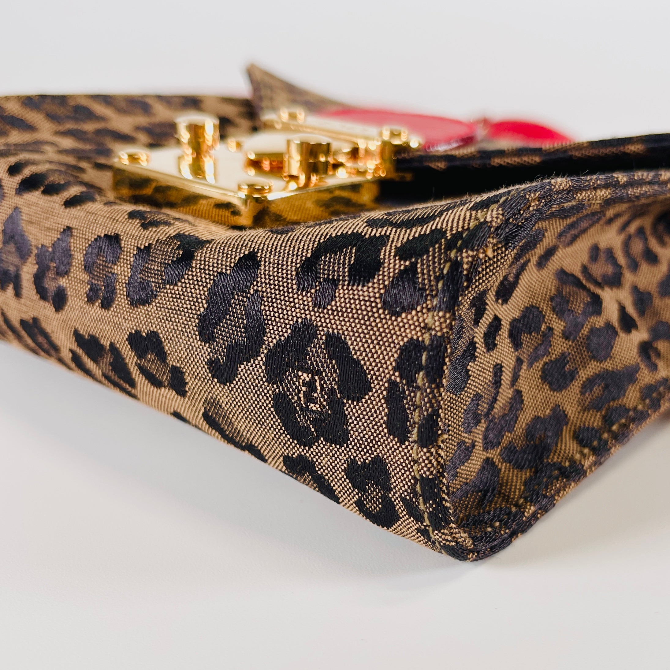 2604 secondhand FENDI Leopard bag