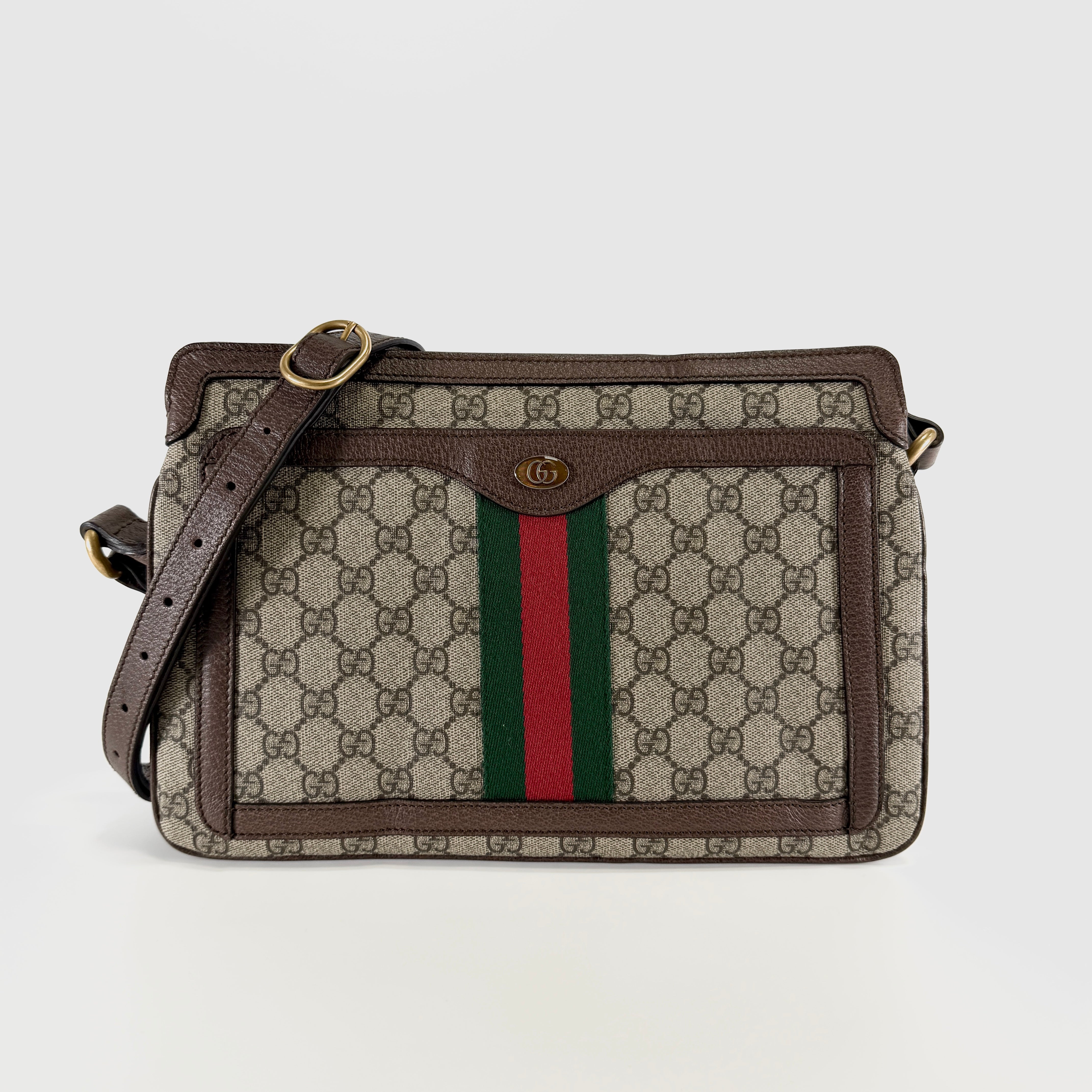 2607 secondhand GUCCI Shoulder bag / Crossbody Bag
