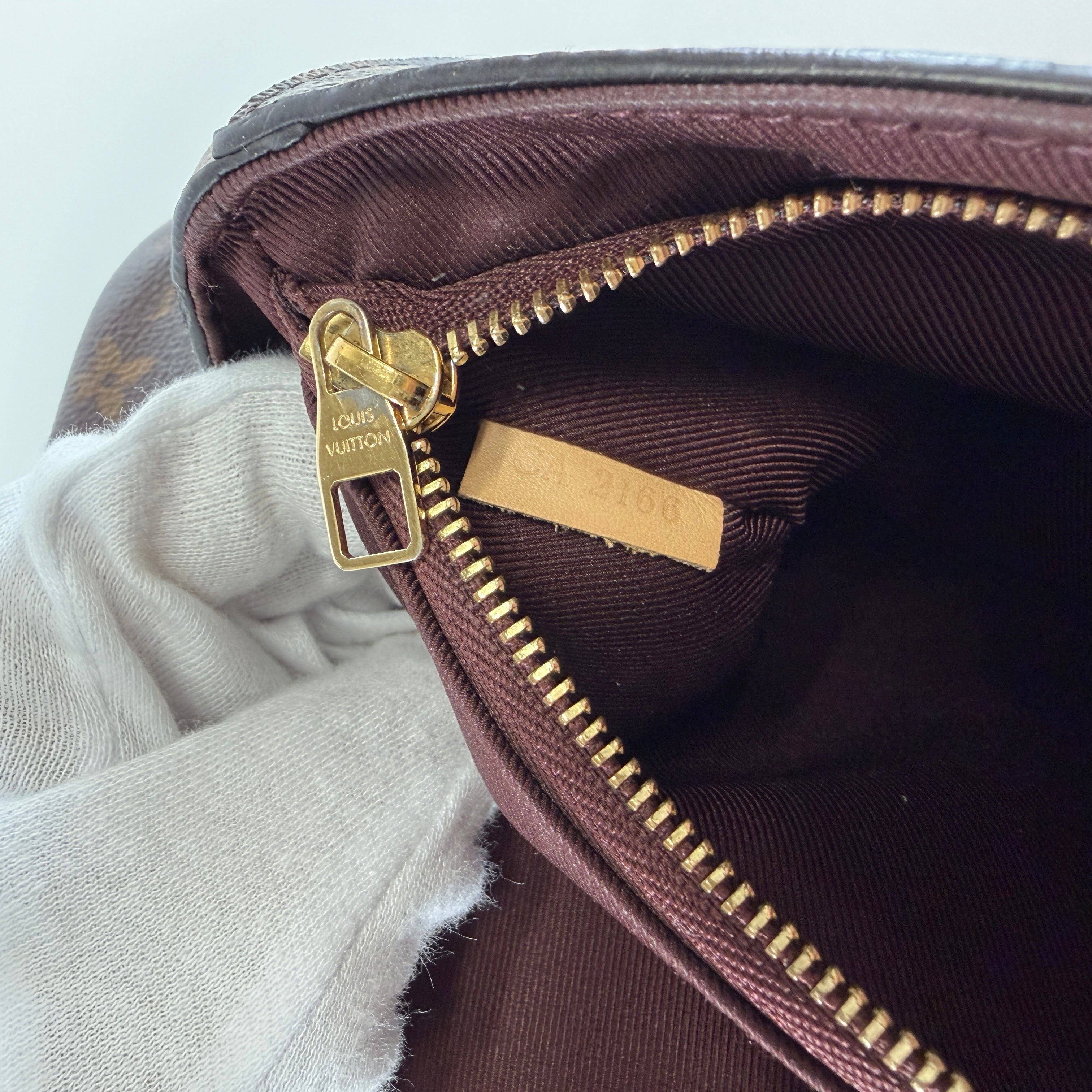 2605 secondhand LV Monogram Cluny M42735 HANDBAG