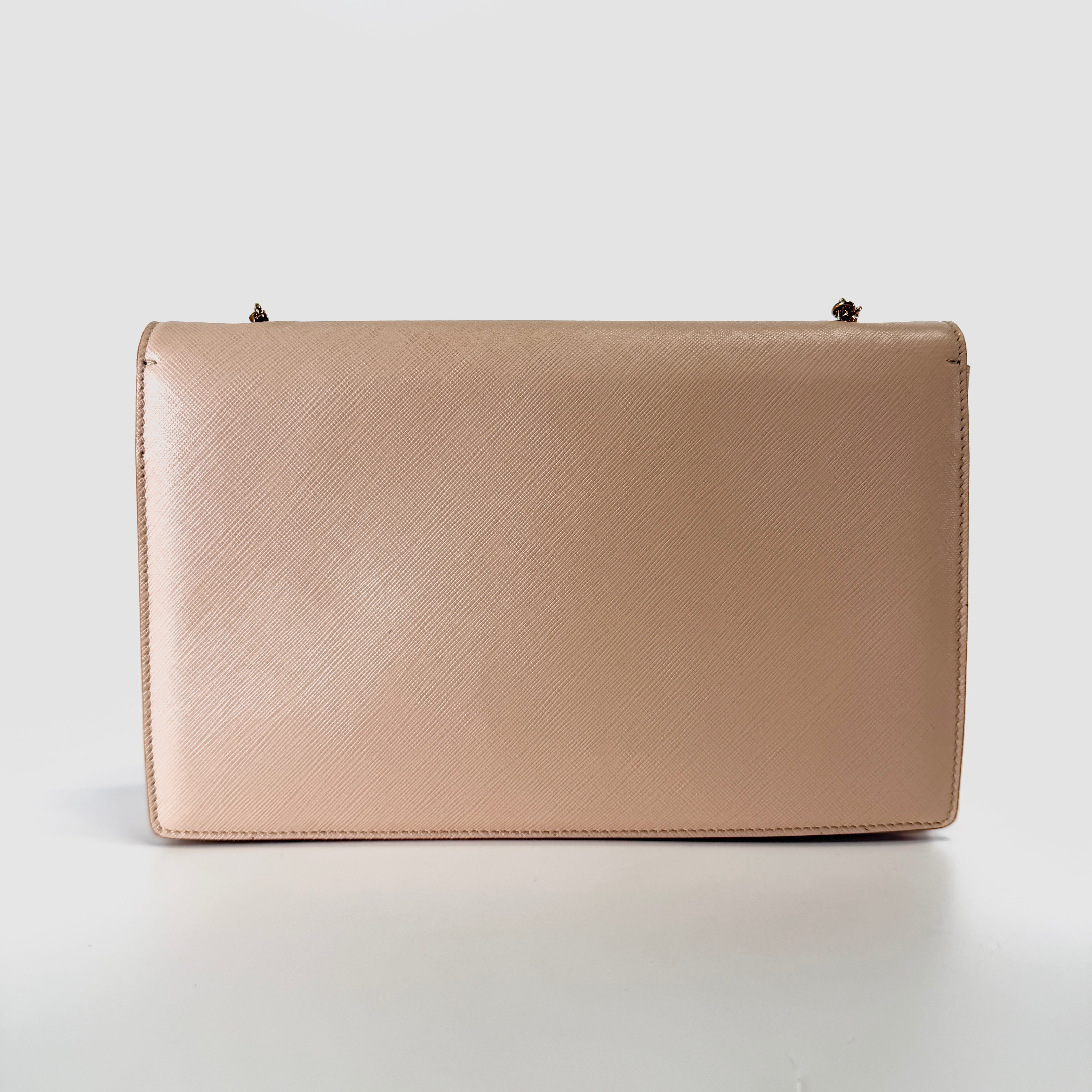 2607 secondhand Ferragamo Vara Ribbon leather Chain Shoulder Bag beige