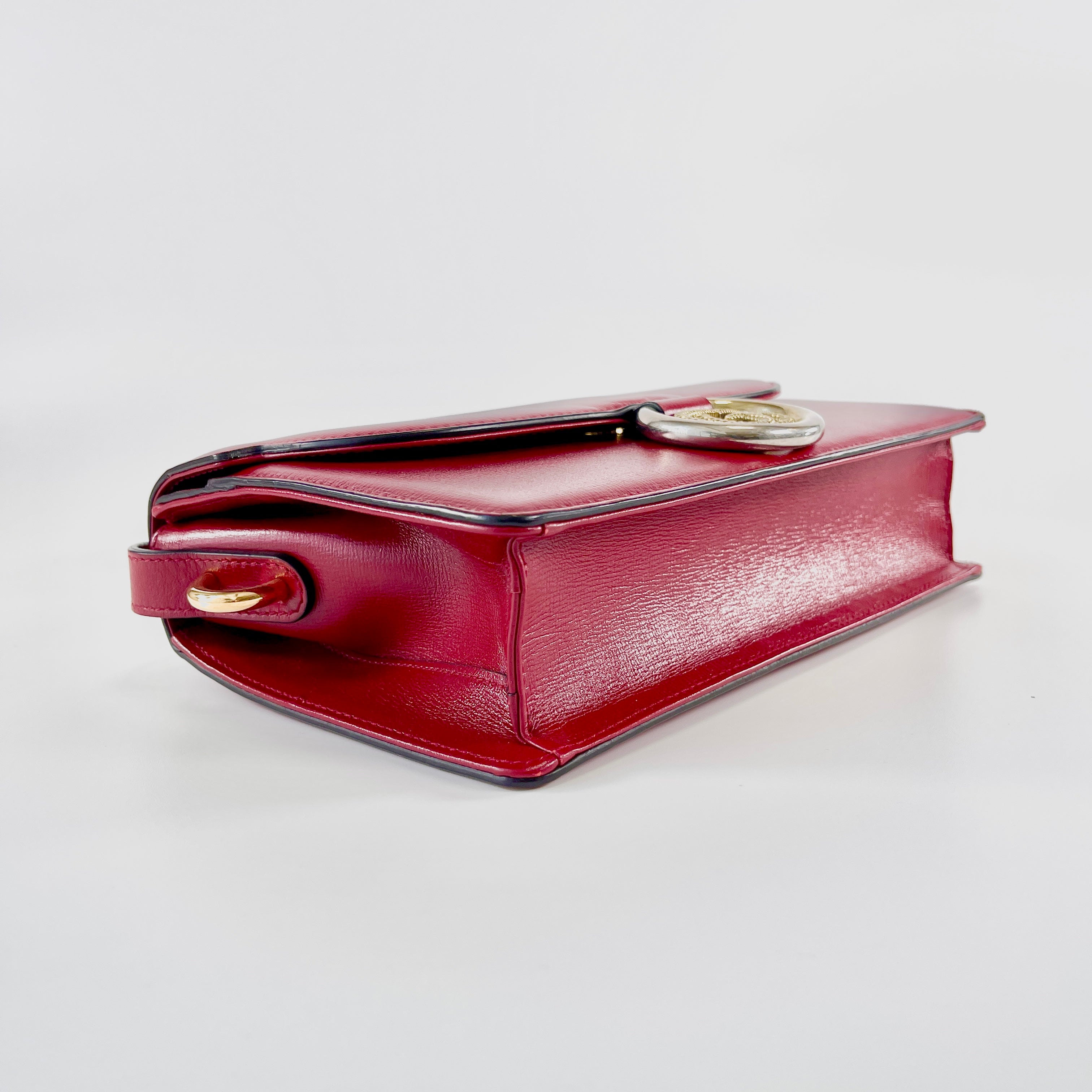 2604 secondhand GUCCI 589474 GG Marmont Shoulder bag