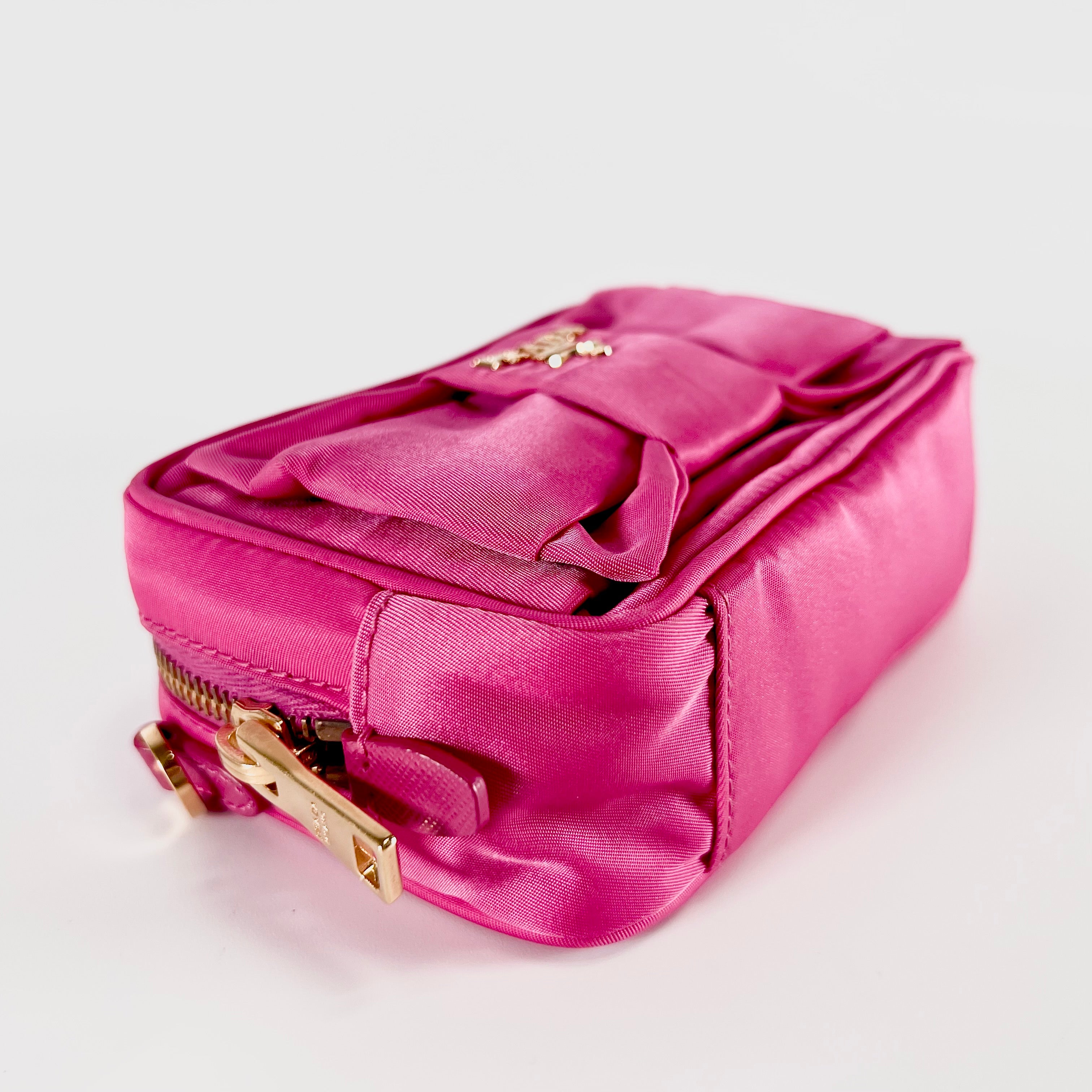 2604 secondhand PRADA ribbon pouch 2WAY