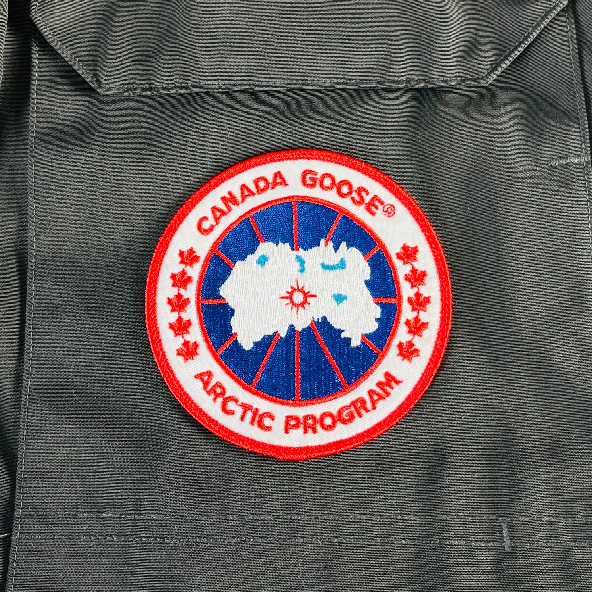 2601 CANADA GOOSE Down jacket size :S
