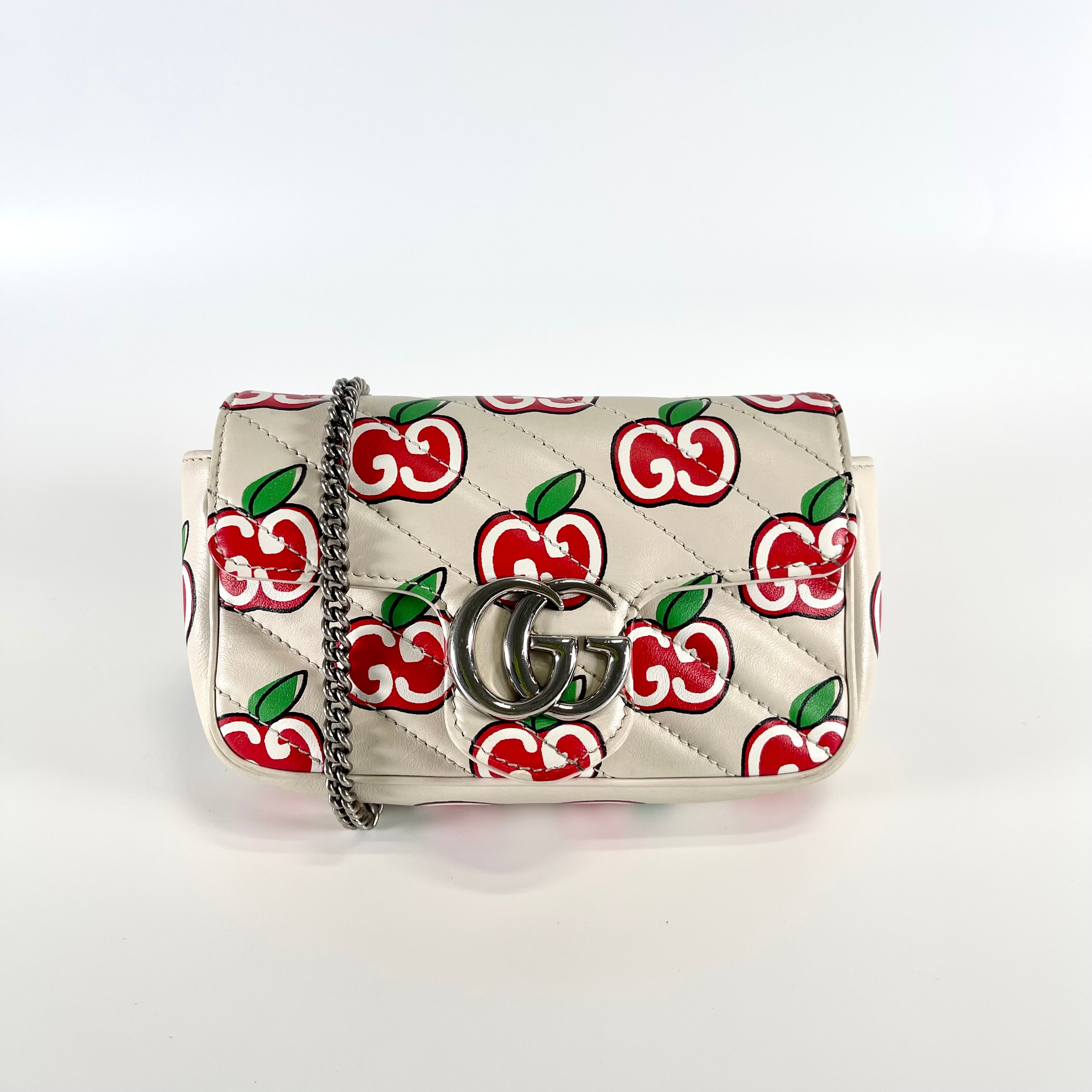 2601 secondhand GUCCI GG Apple Marmont Chain Shoulder Bag