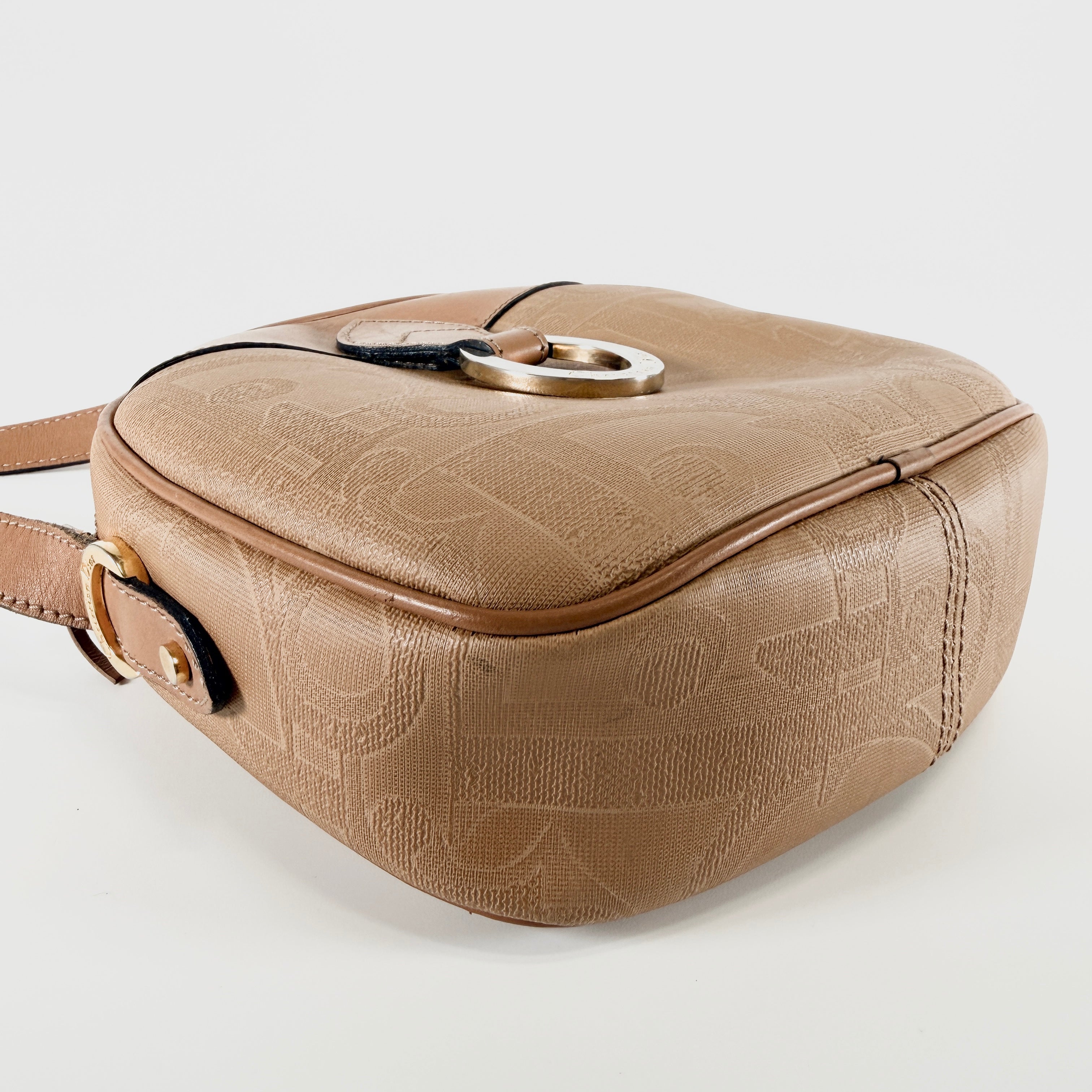2605 secondhand CD Shoulder bag