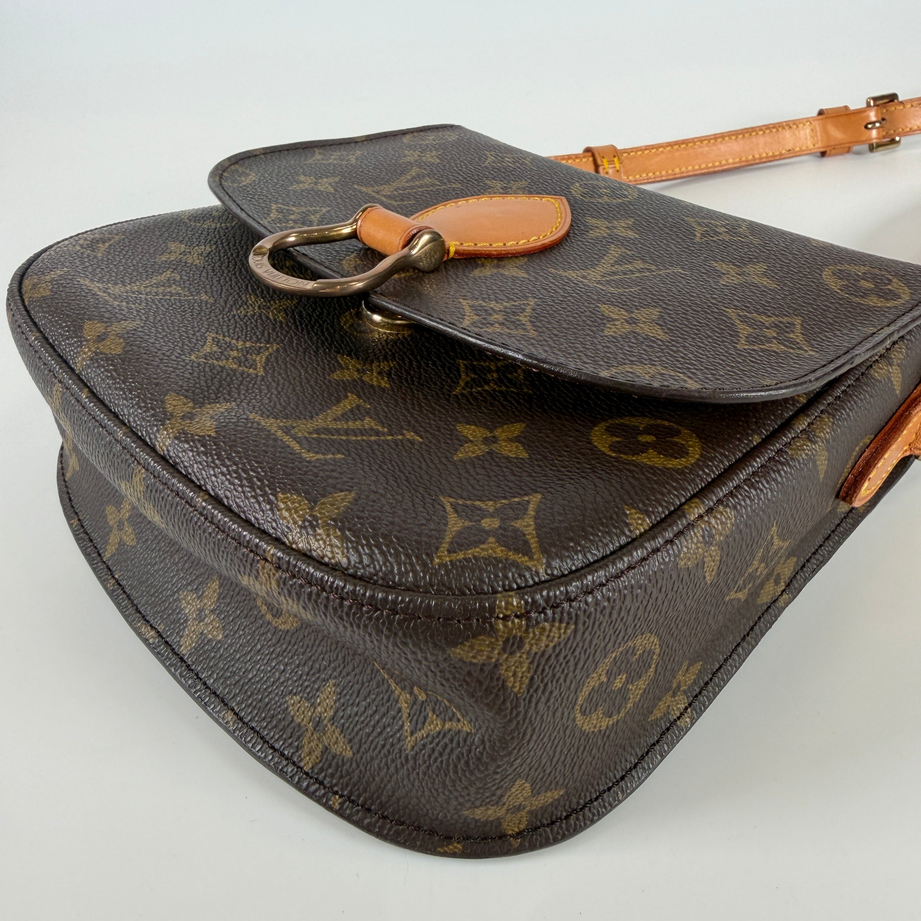 2606 secondhand LV Monogram Saint Cloud LP1902