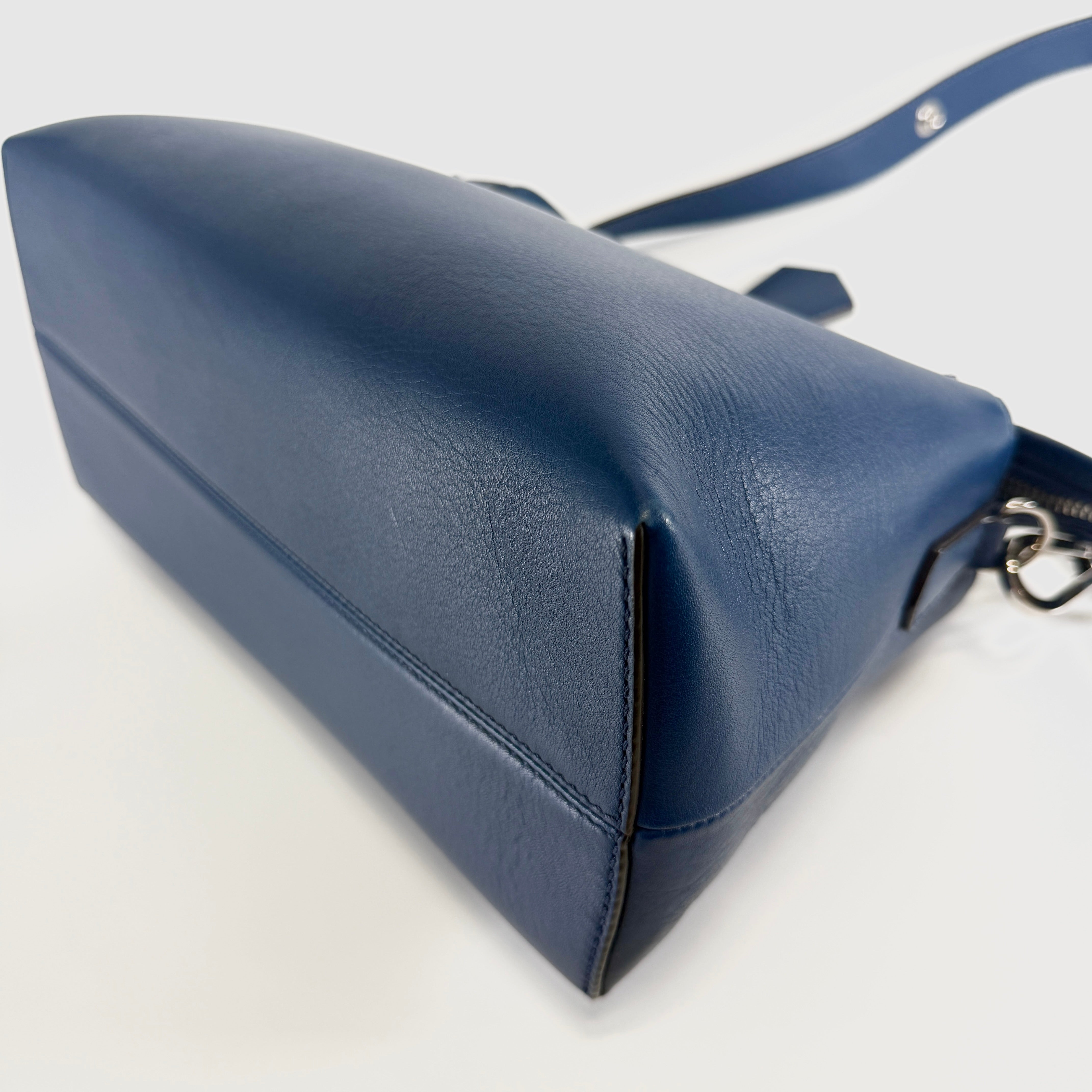 2606 secondhand FENDI By the Way medium leather 2WAY hand bag blue 8BL124