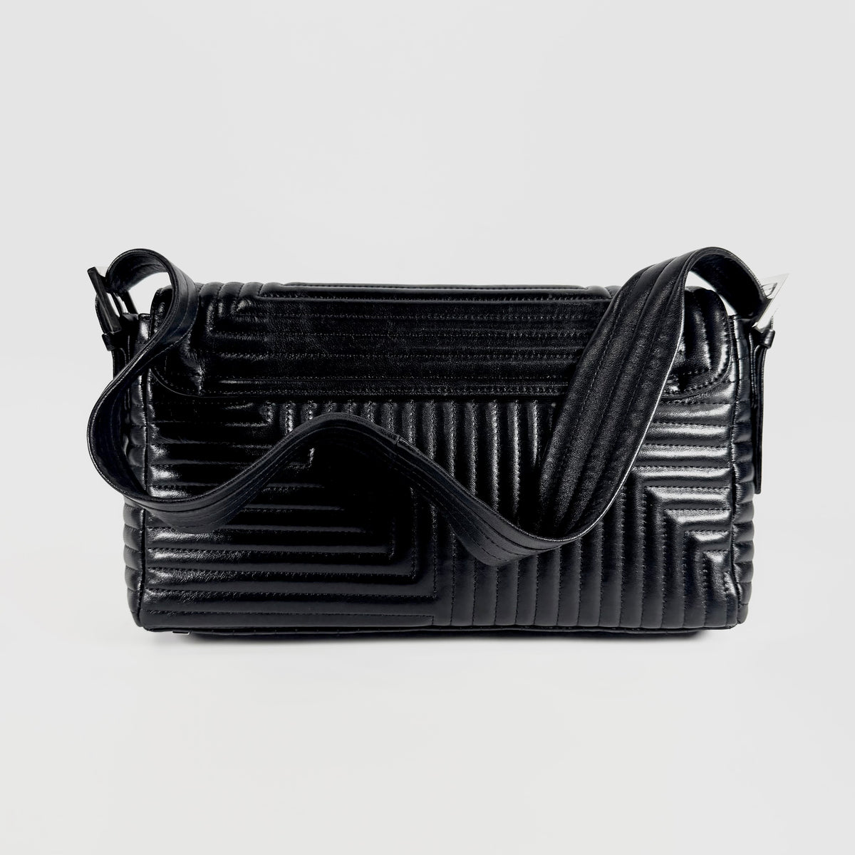 2608 secondhand BALLY hand bag