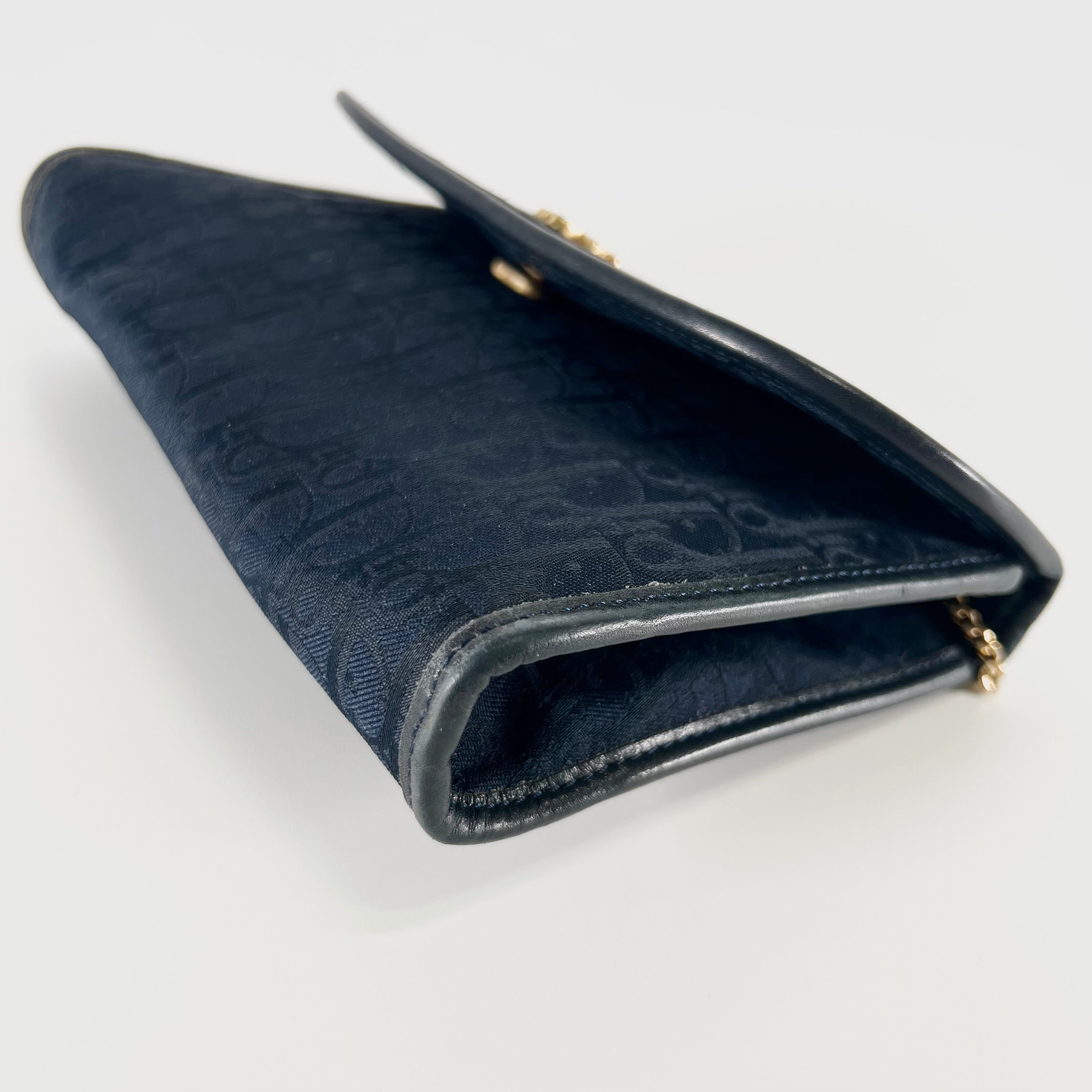 2605 secondhand CD Trotter Chain Shoulder Bag