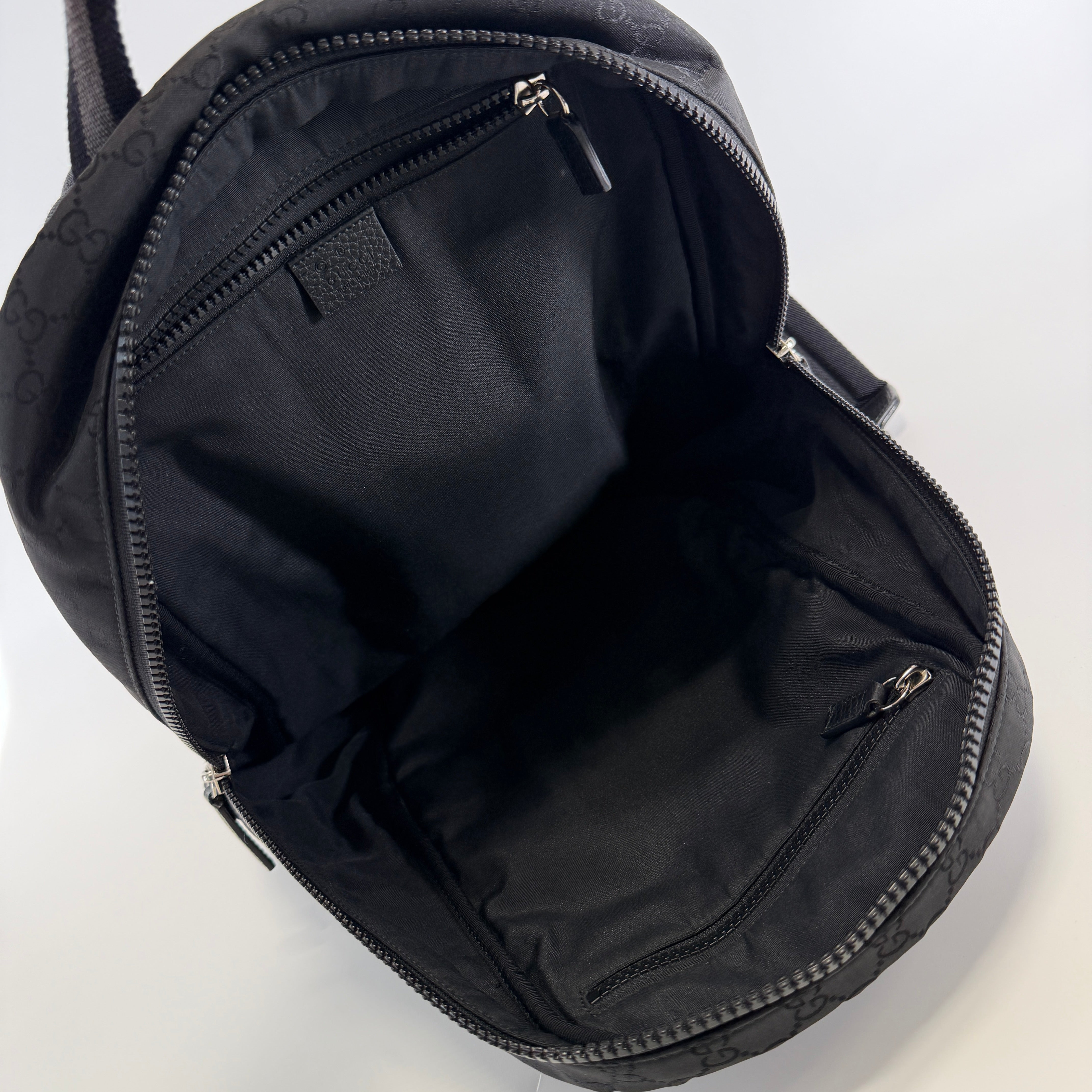 2607 secondhand GUCCI backpack / backpack