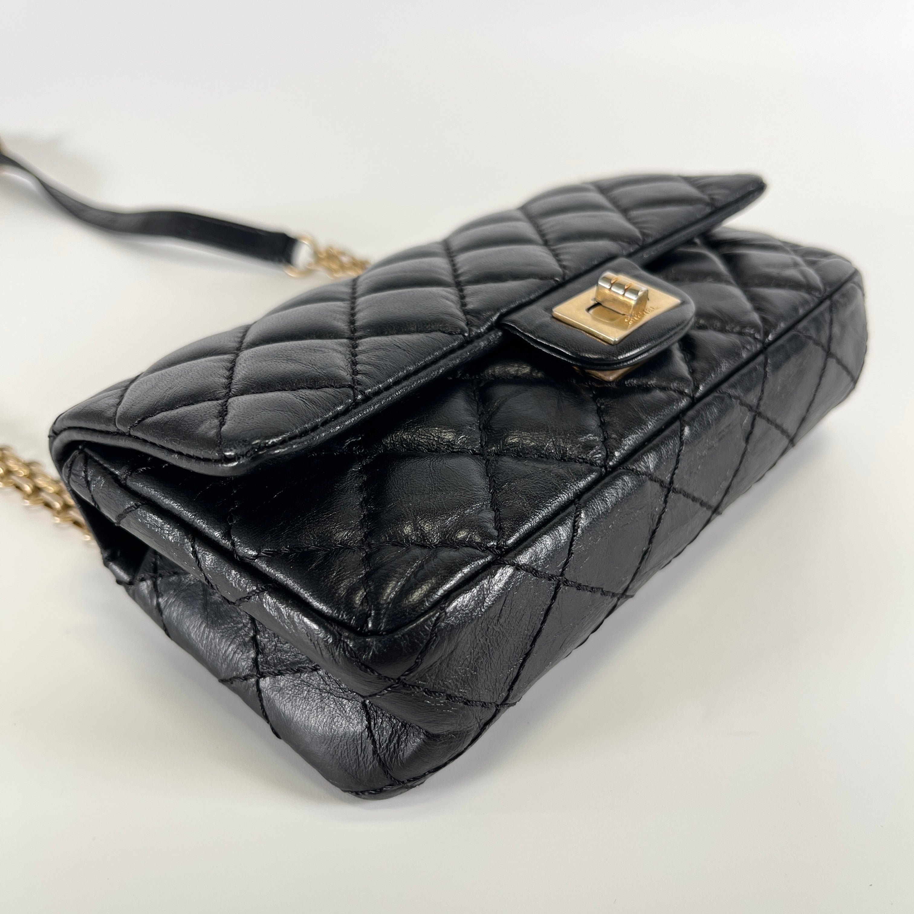 2605 secondhand CHANEL brand bag enamel chain pink