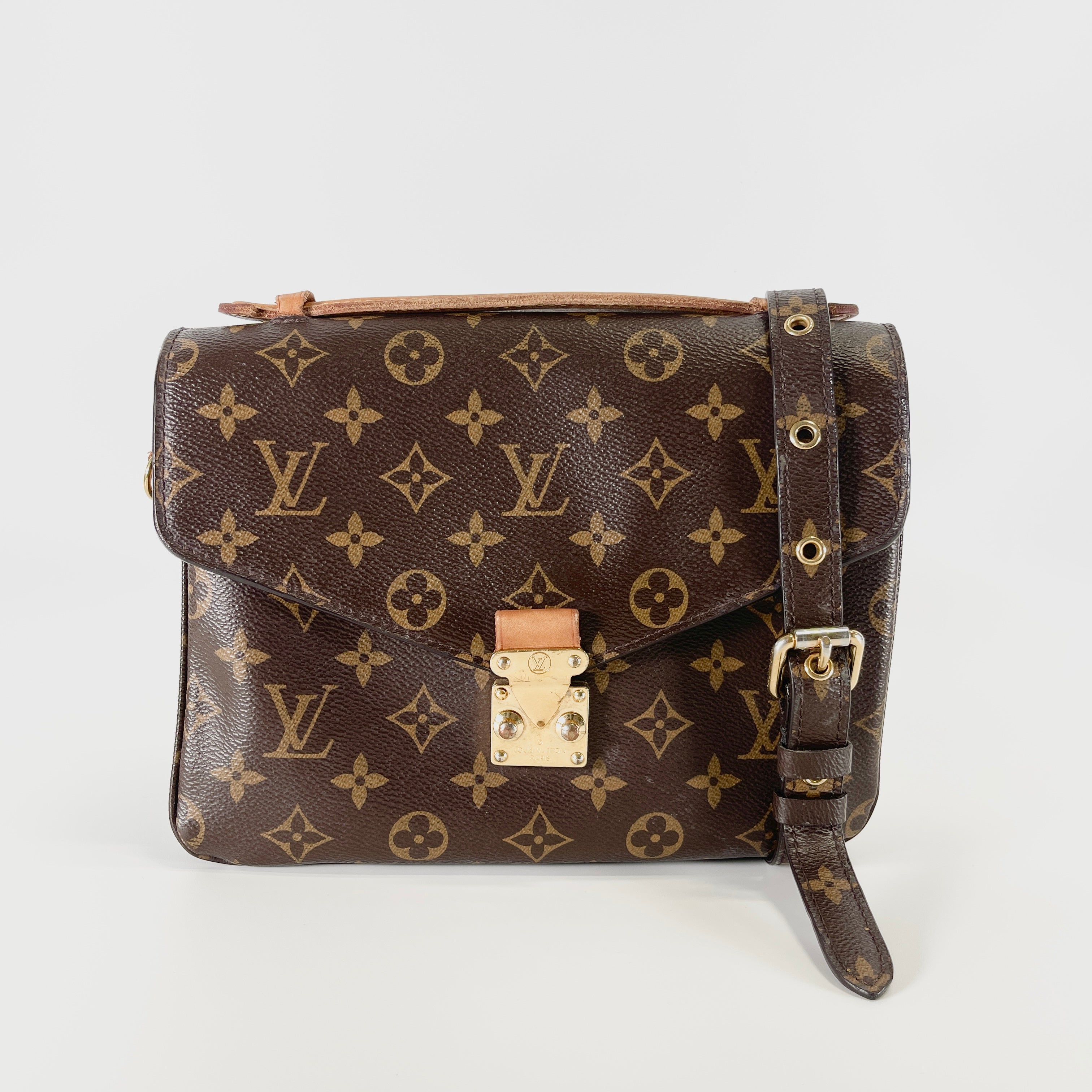 2603 secondhand LV Shoulder bag / Crossbody Bag Pochette Metis Monogram