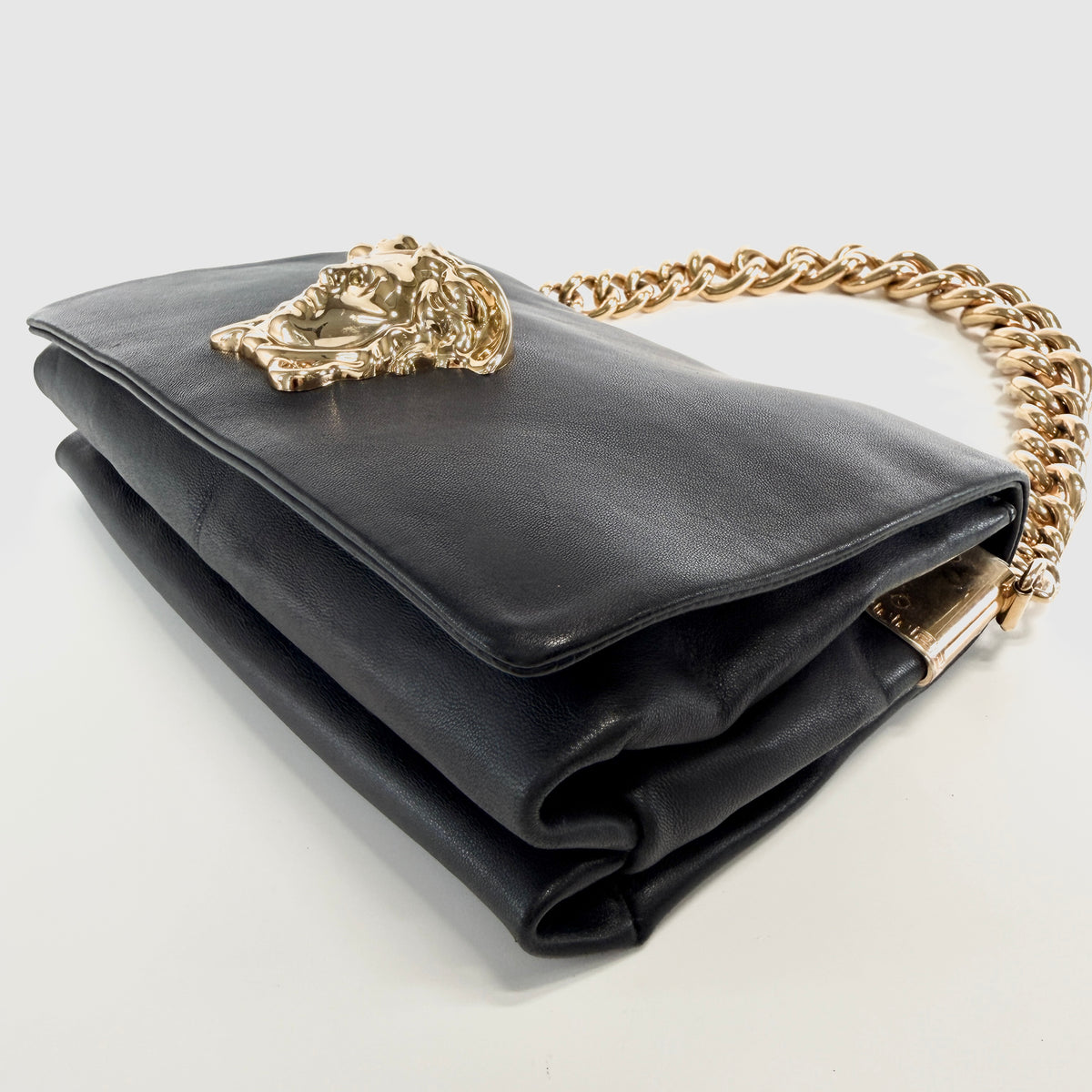 2607 secondhand Chain Shoulder Bag black leather 510676875442