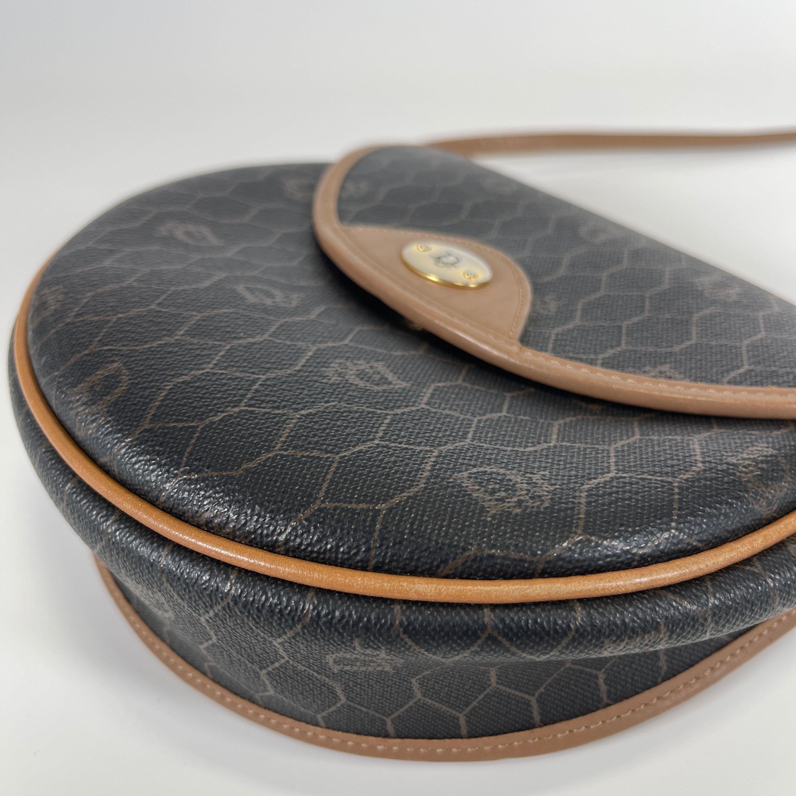 2604 secondhand CD honeycomb Shoulder bag