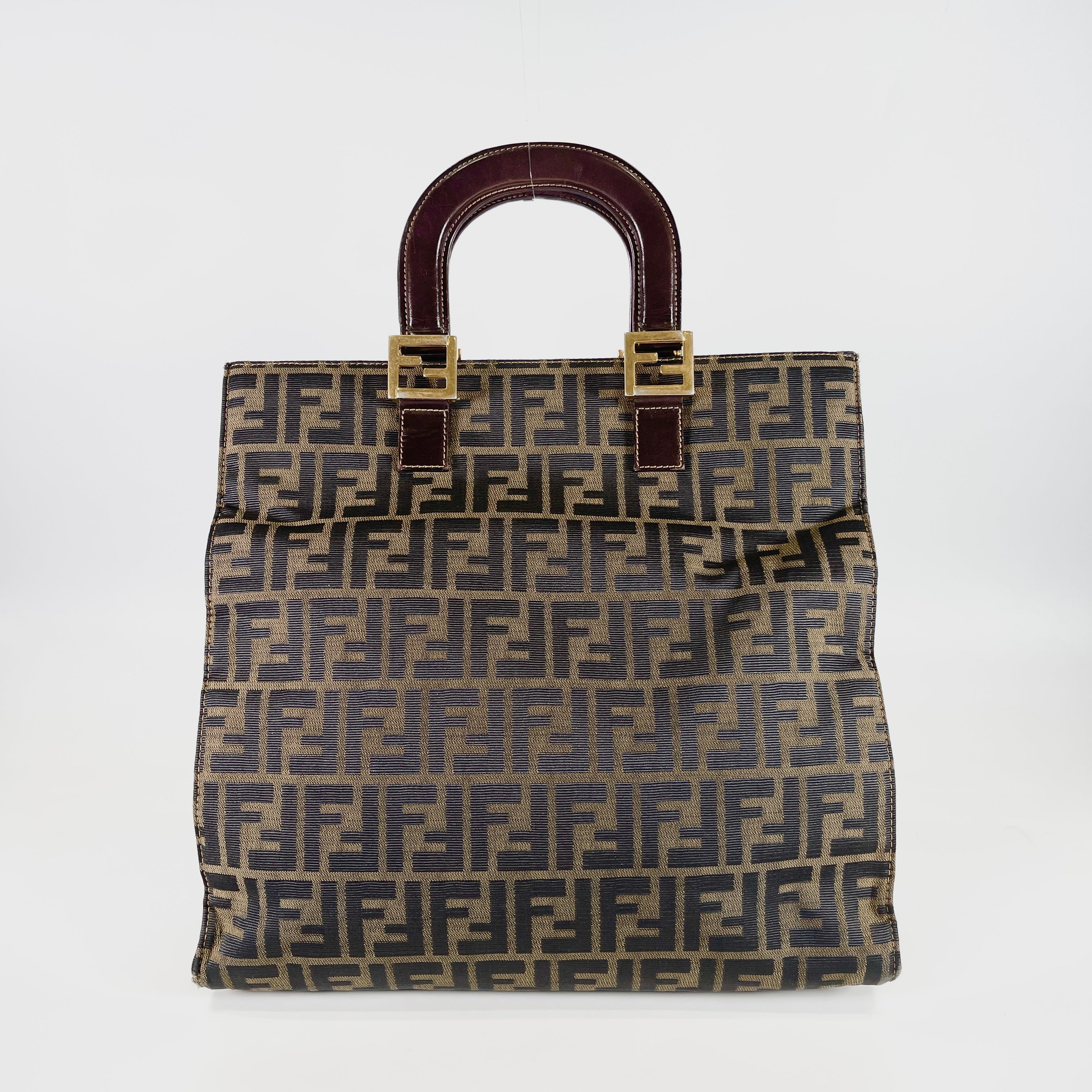 2602 secondhand FENDI Zucca Tote Bag
