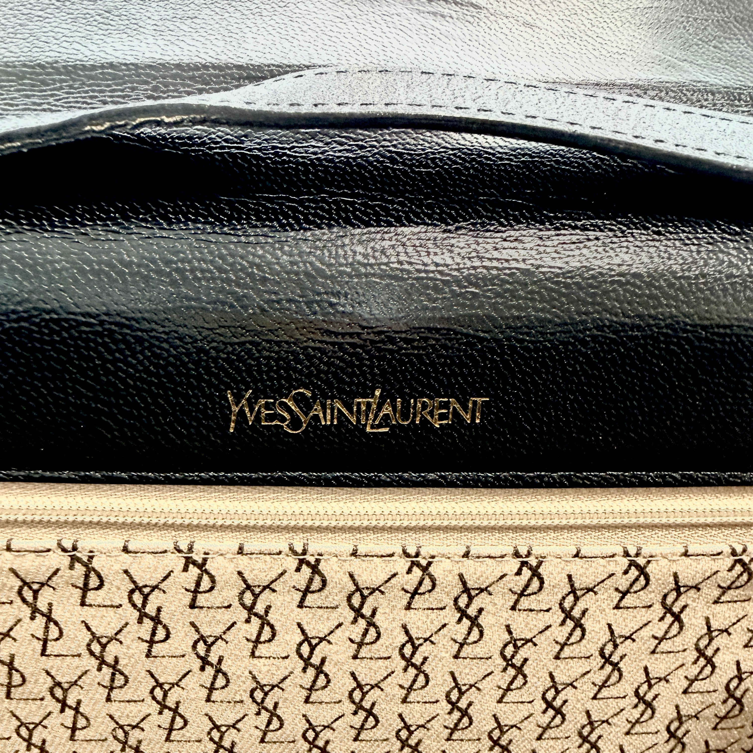 2605 secondhand SAINTLAURENT Shoulder bag Y flap Hook