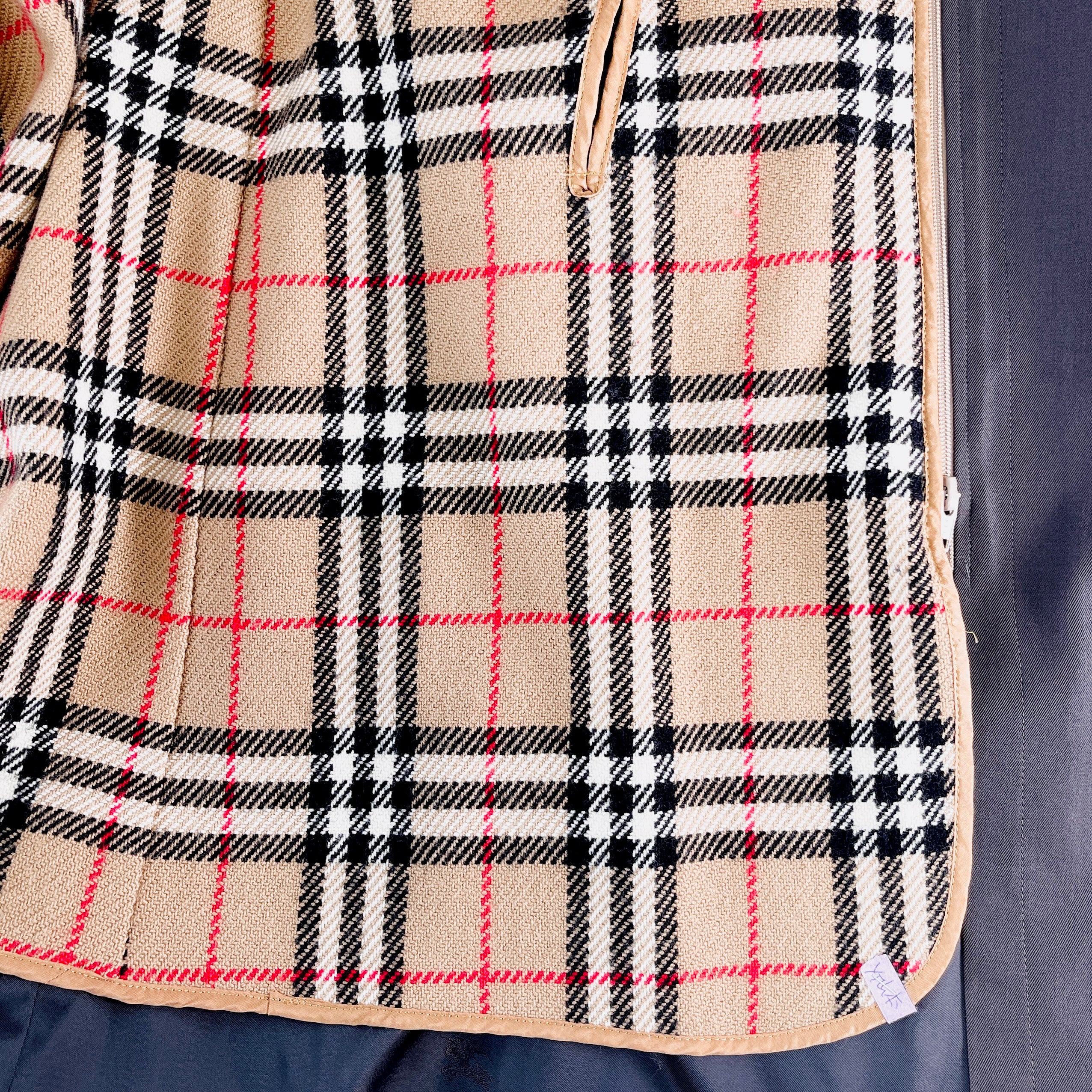 2606 secondhand BURBERRY coat