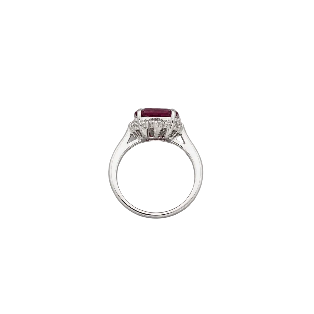 2607 secondhand ring Rhodolite Garnet 8.27ct D 0.56ct Total 9g