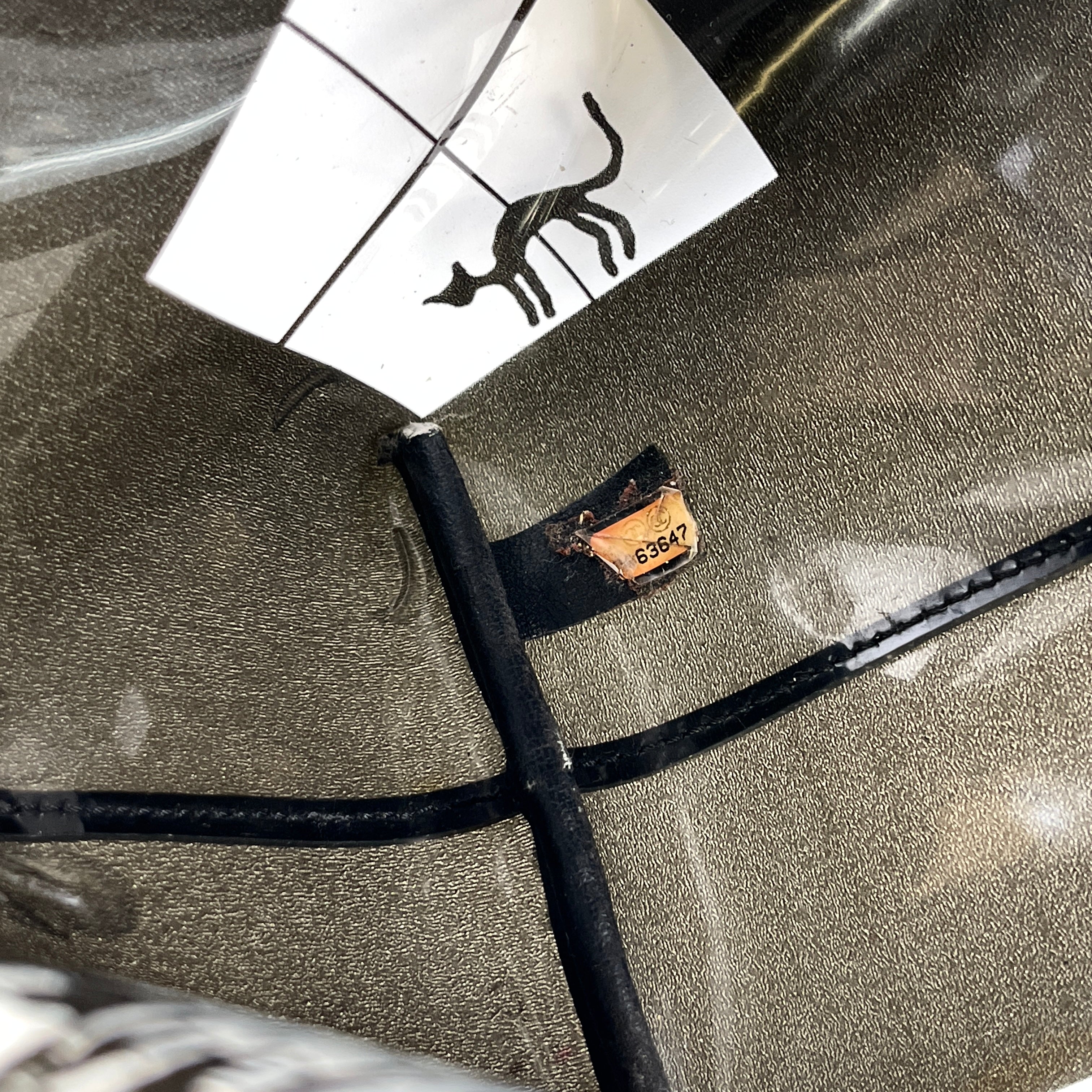 2605 secondhand CHANEL PVC hand bag
