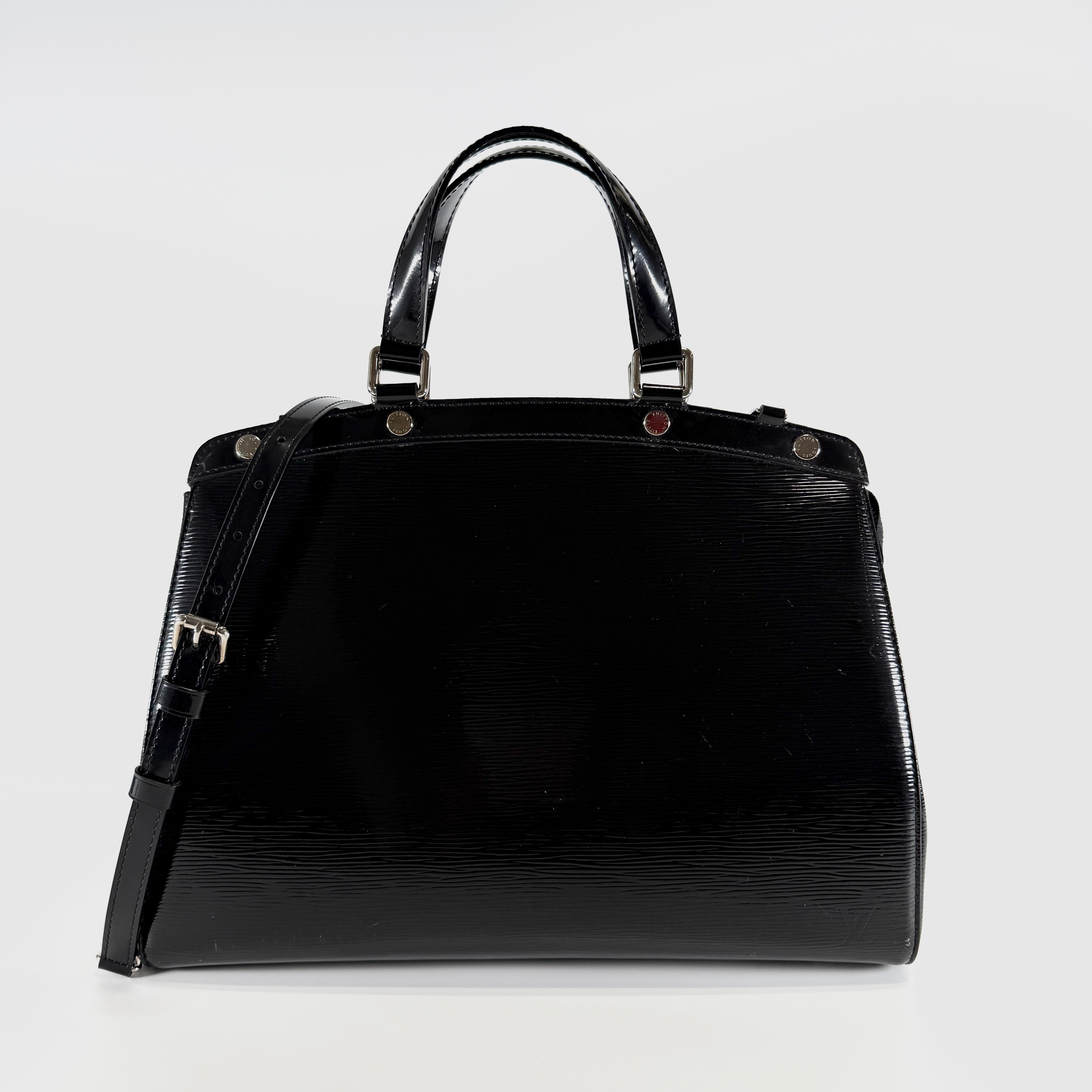 2607 secondhand LV Epi Blair GM