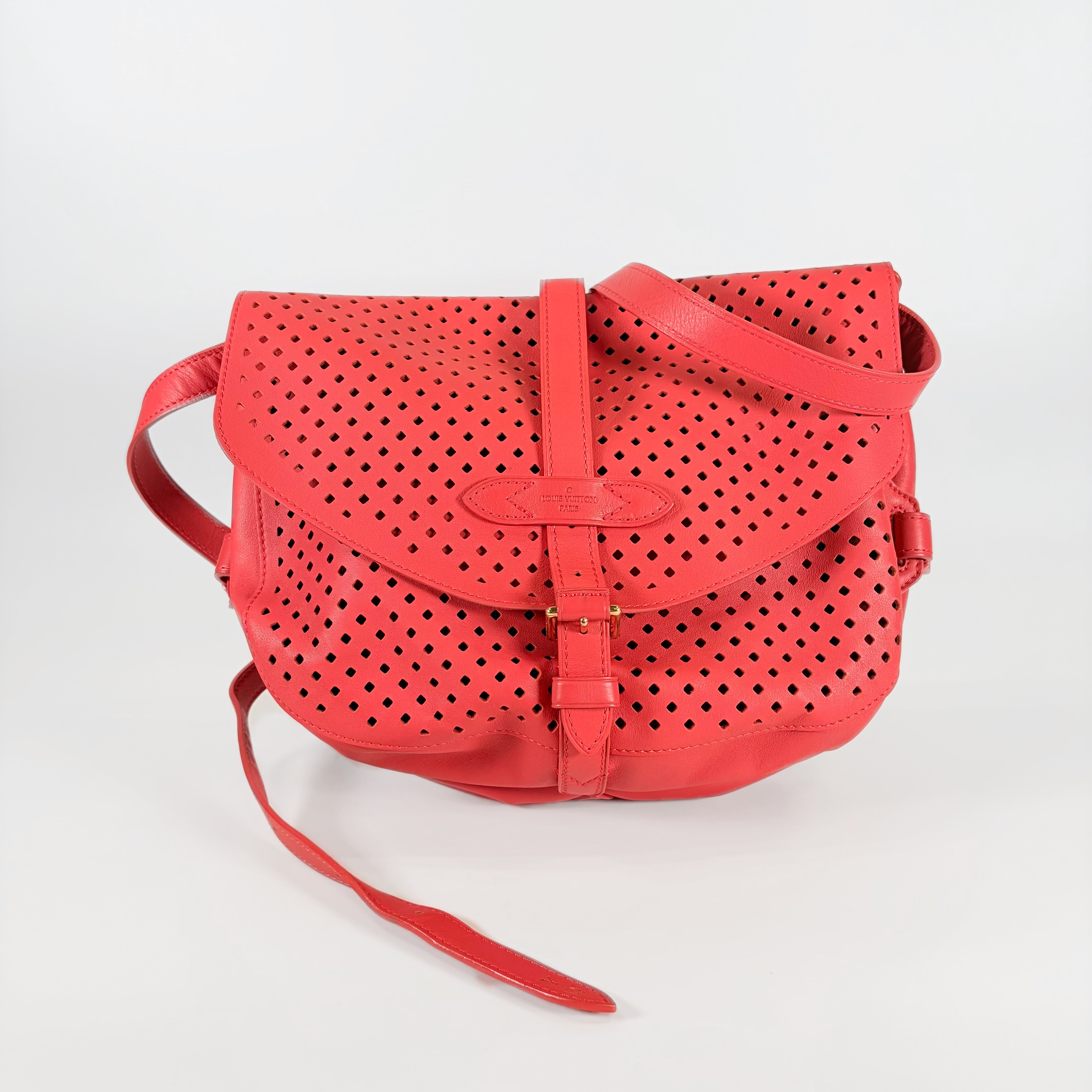 2604 secondhand LV Saumur 30 M93996 RC5111 Perfo A