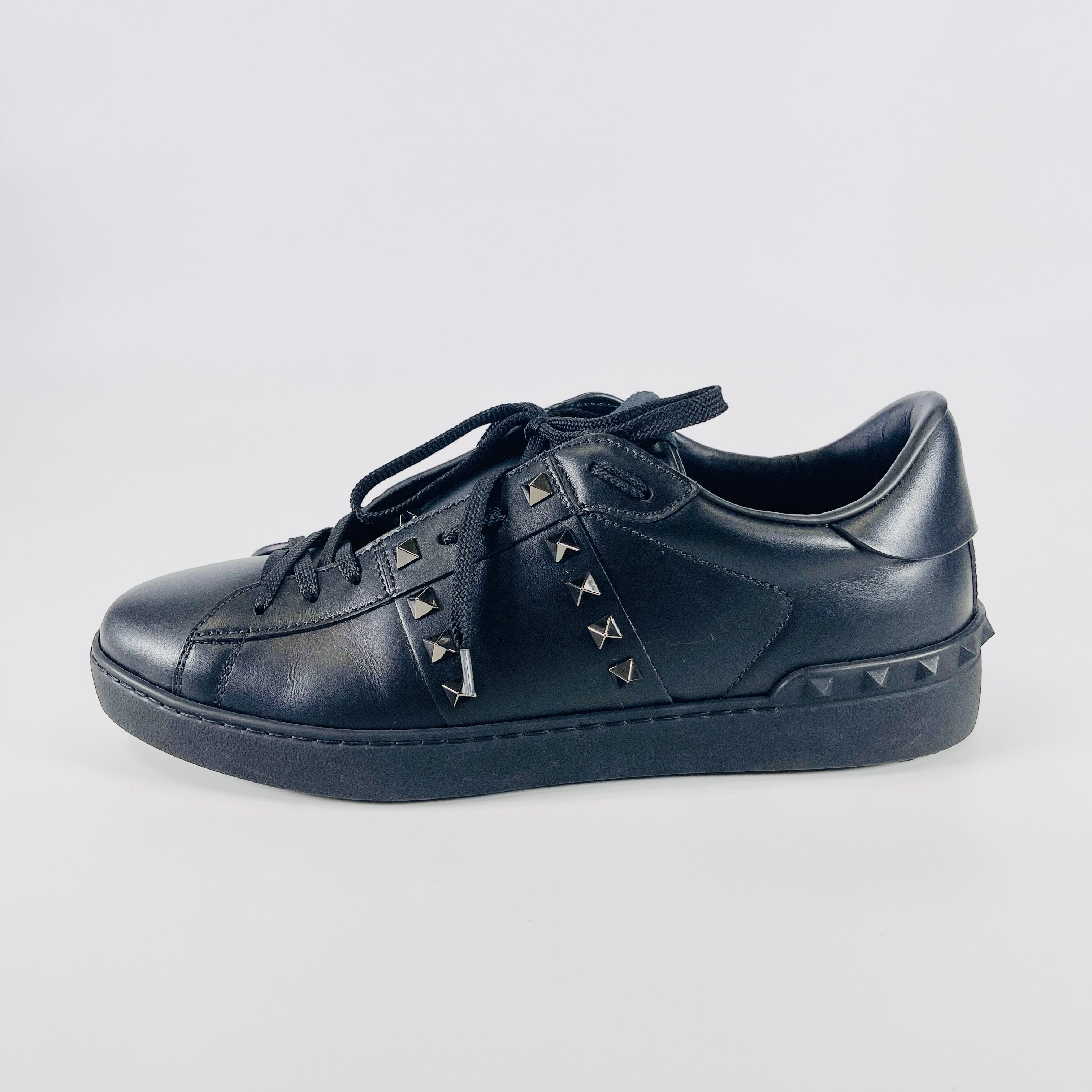 2604 secondhand VALENTINO Garavani leather sneakers 42 Men's black TR931Y2 Rockstud