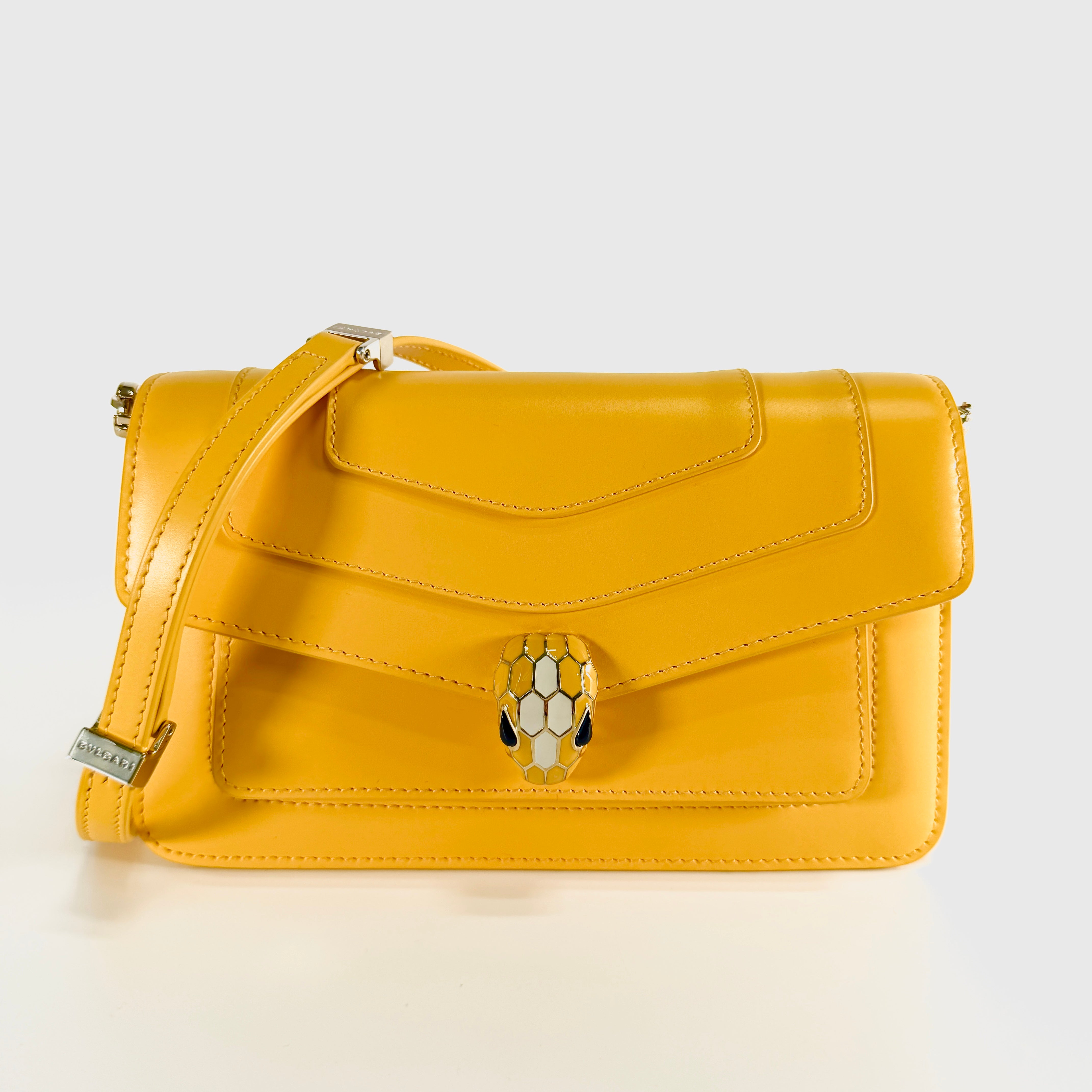 2607 secondhand BVLGARI Serpenti leather Shoulder bag Yellow mirror With