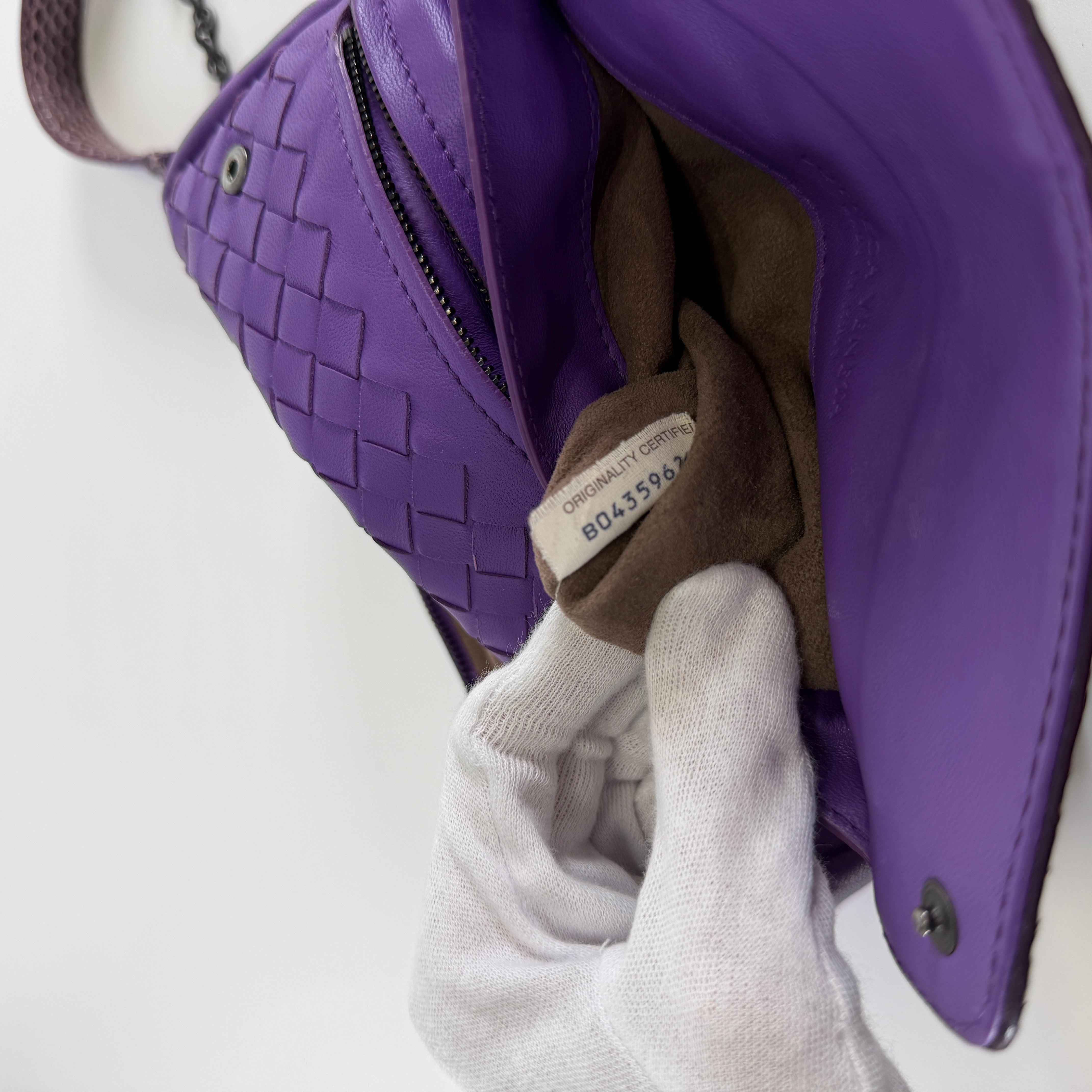 2607 secondhand BOTTEGAVENETA Intrecciato leather × Python Chain Shoulder Bag purple