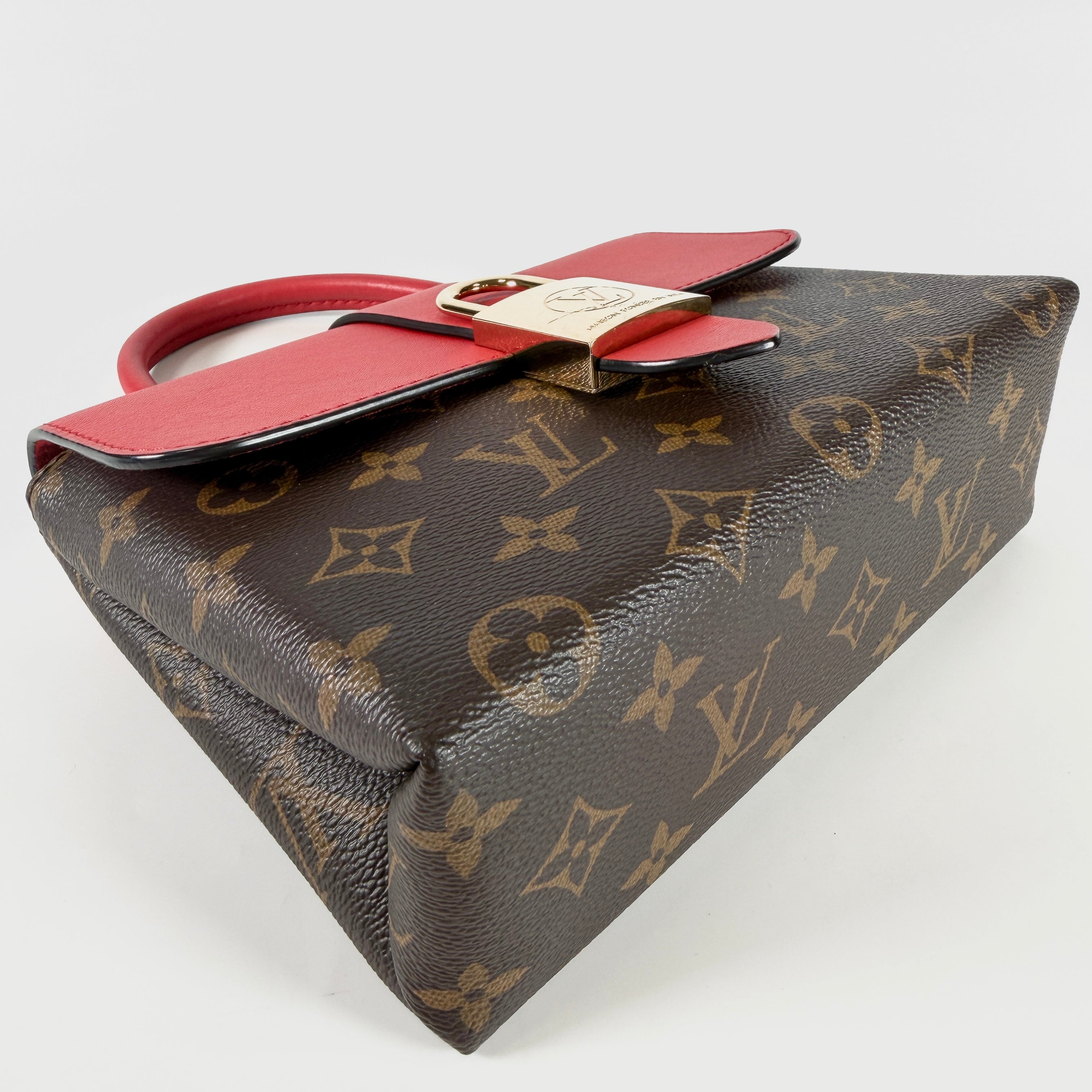 2606 secondhand LV Monogram M44322 Rocky BB DU0179 strap