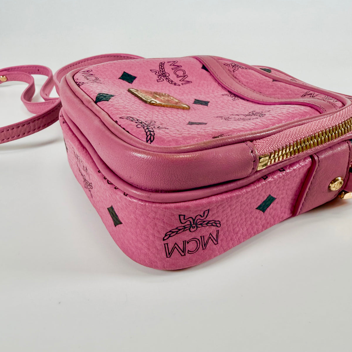 2607 secondhand MCM shoulder bag