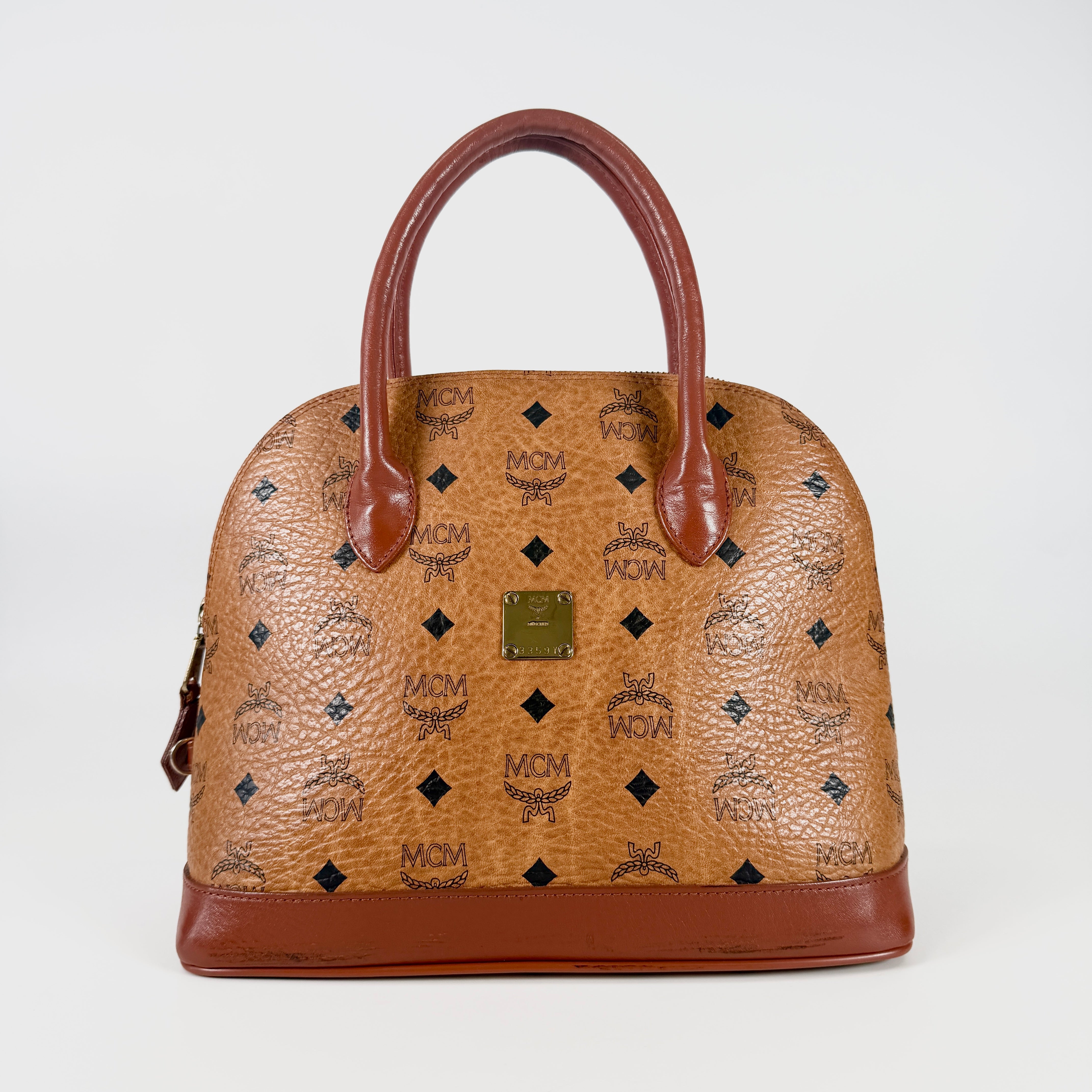 2606 secondhand MCM hand bag