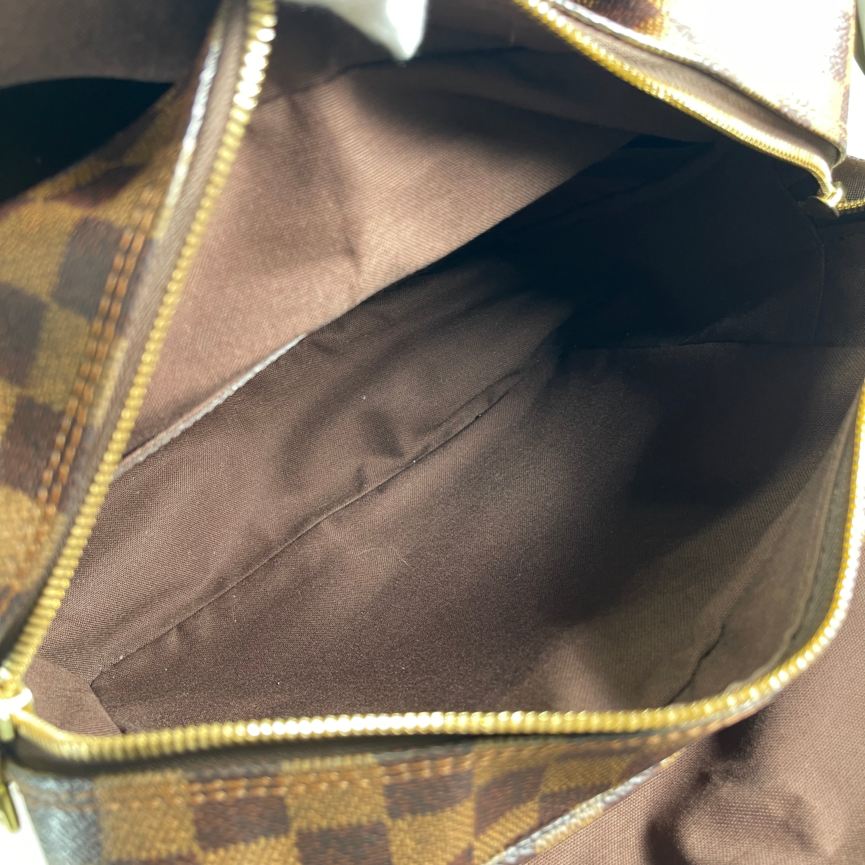2606 secondhand LV Damier Naviglio